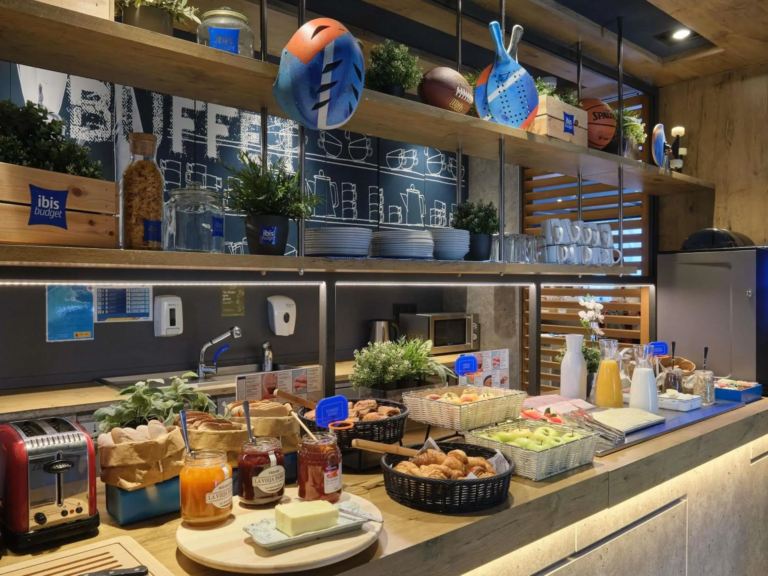 Breakfast in Ibis Budget Madrid Calle 30 Breakfast in Ibis Budget Madrid Calle 30