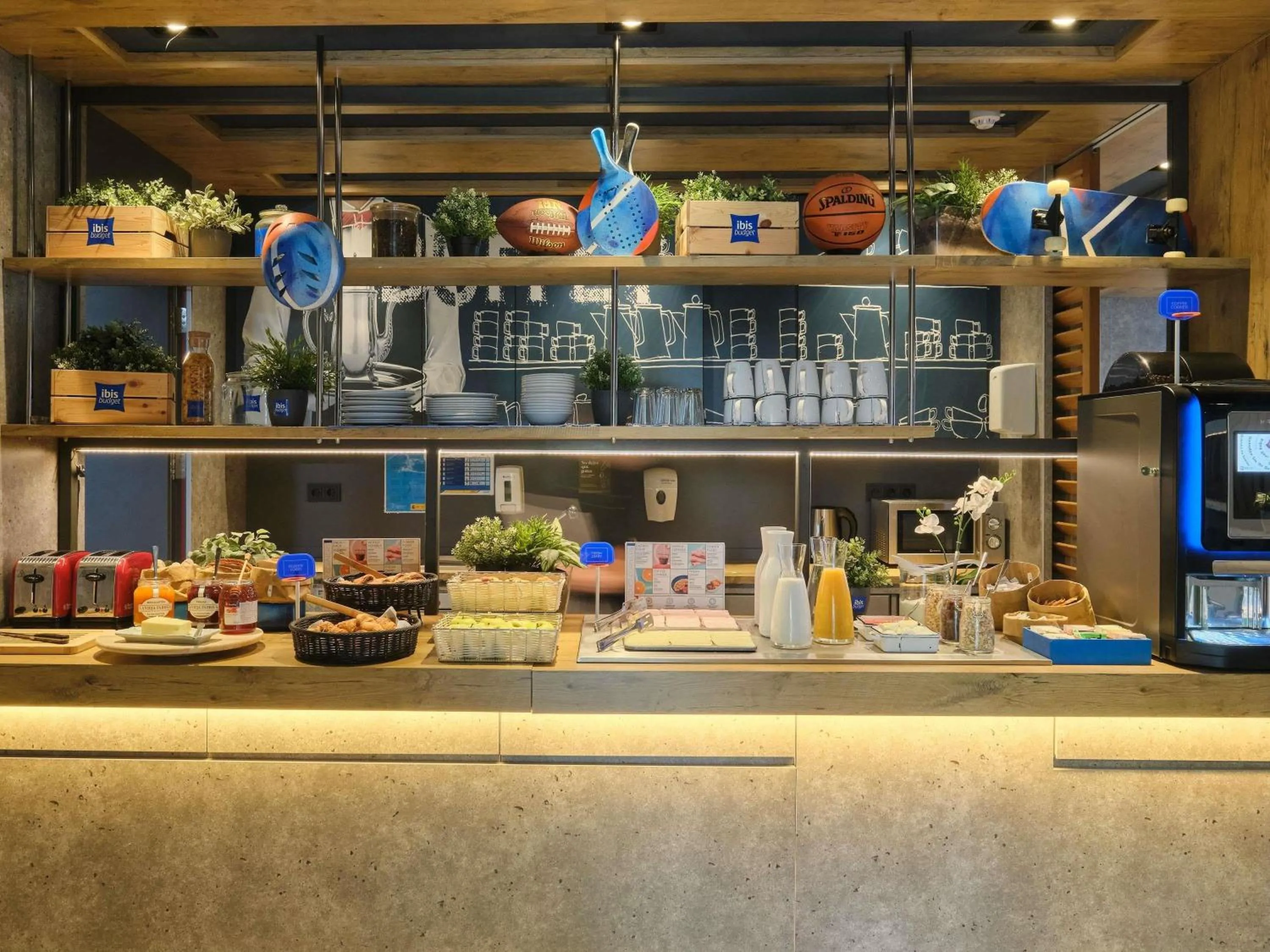 Breakfast in Ibis Budget Madrid Calle 30