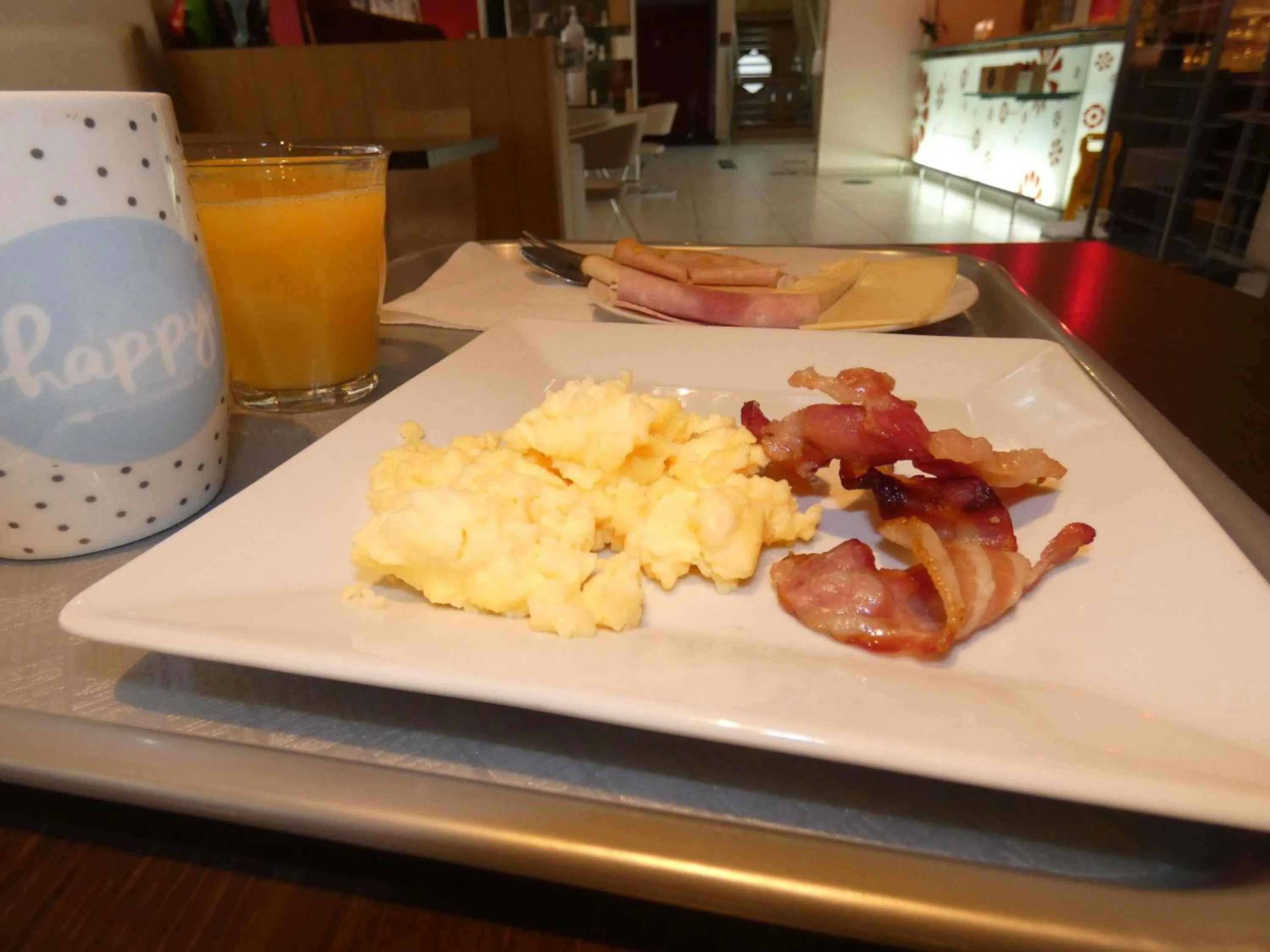 Breakfast in ibis Saintes