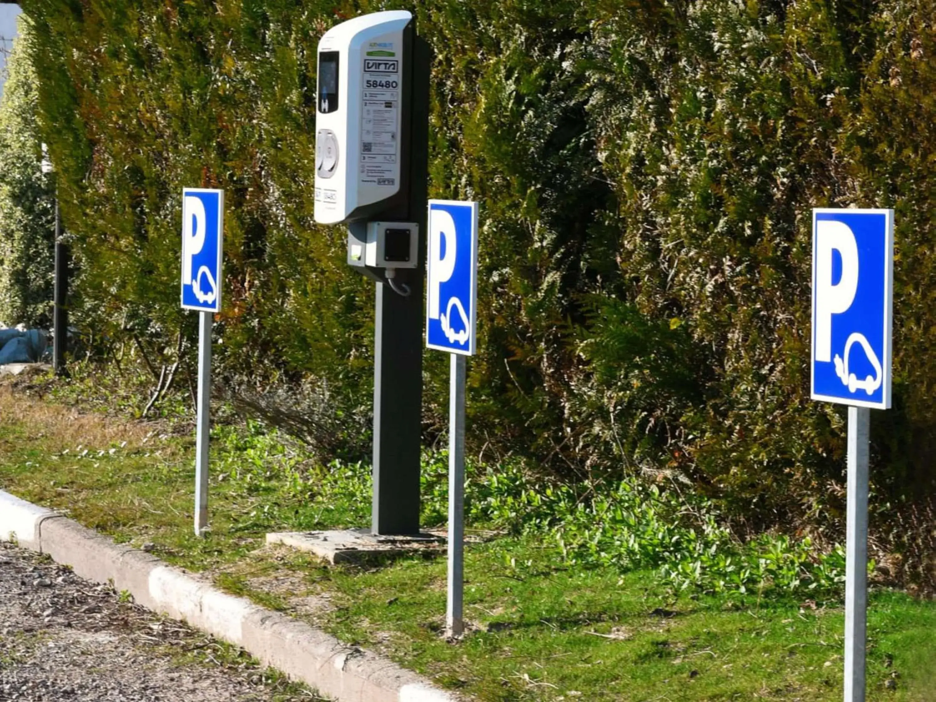 Property building in ibis Saintes Property building in ibis Saintes