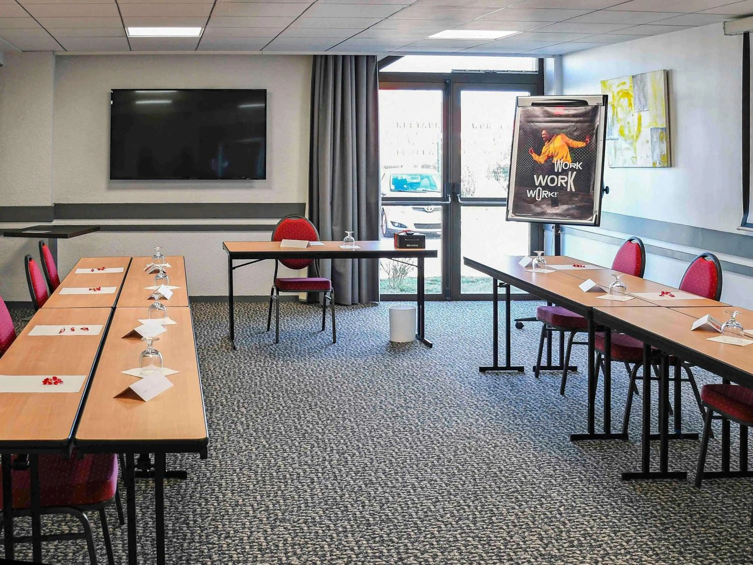 Meeting/conference room in ibis Saintes