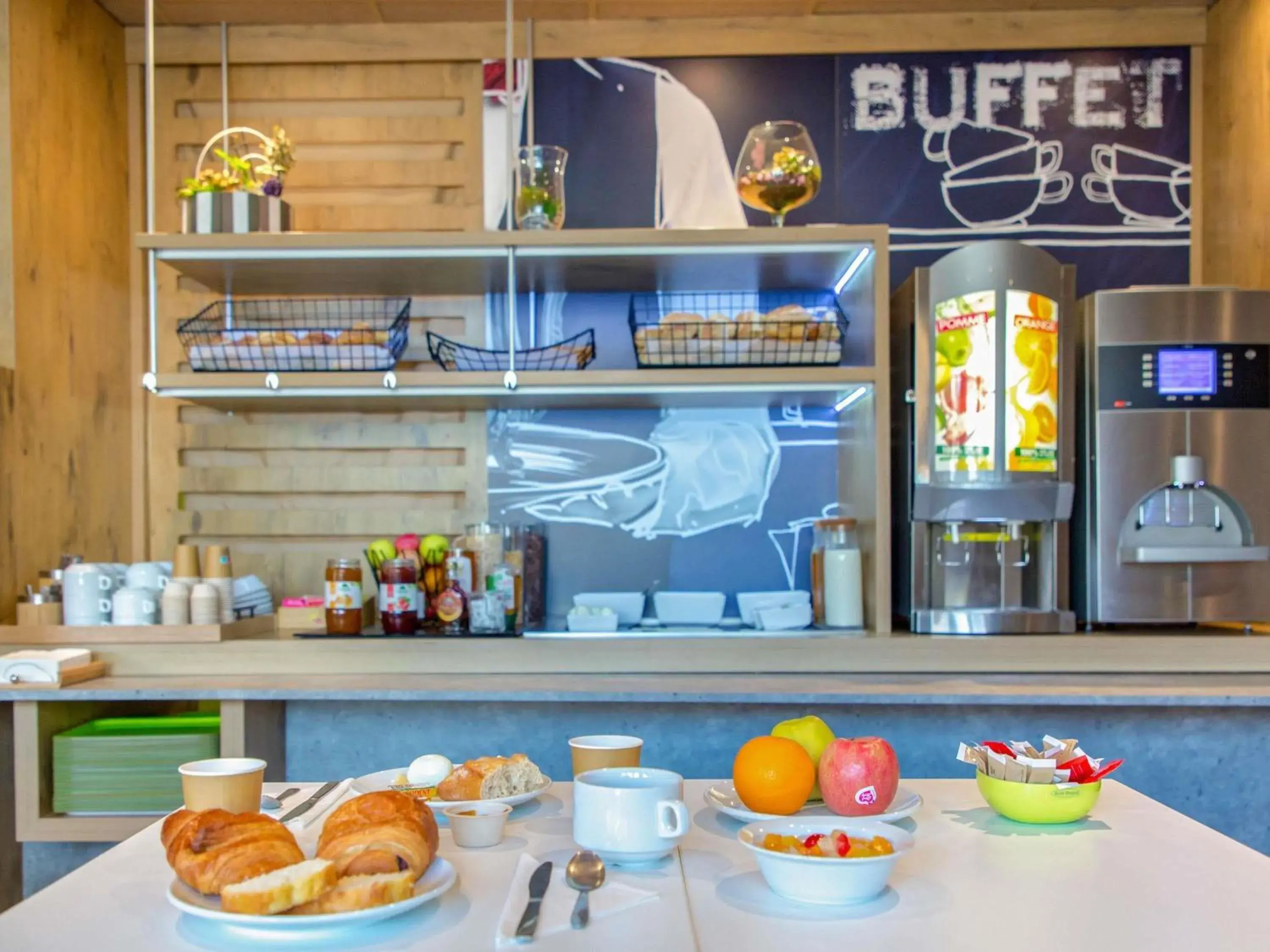 Property building in Ibis Budget Marseille Timone Property building in Ibis Budget Marseille Timone