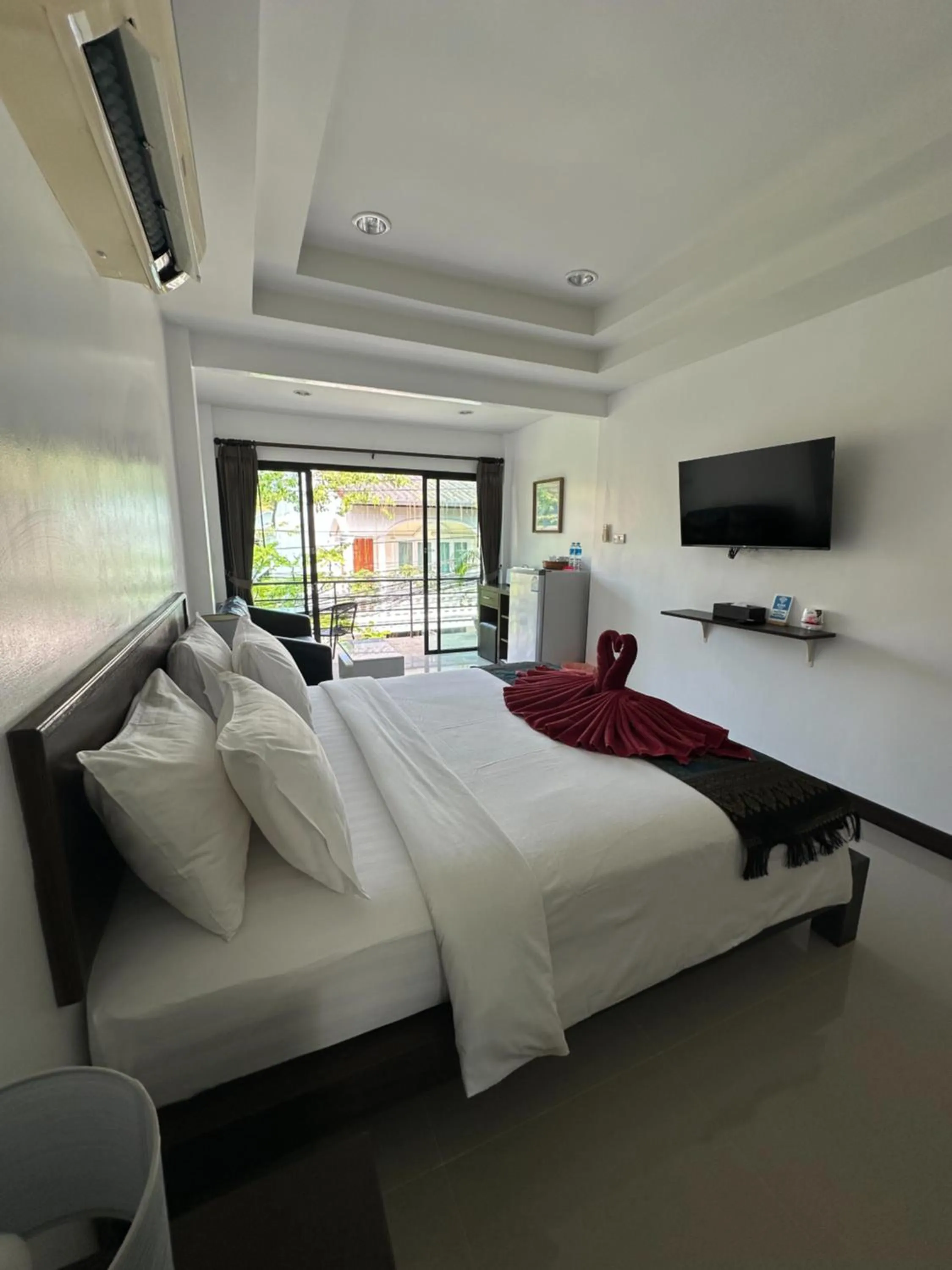 Bed in The Seashore Kamala Service Apartment