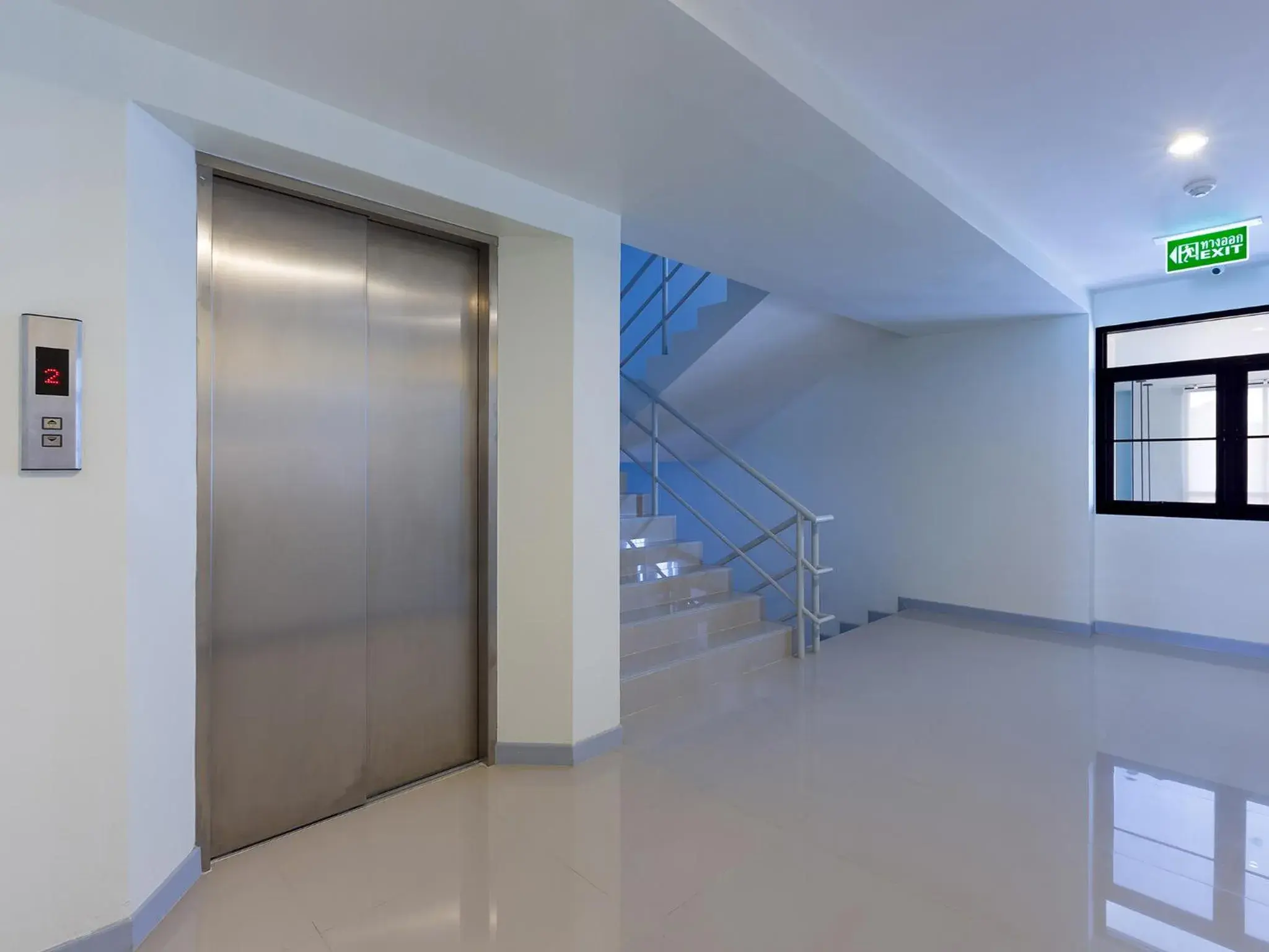 elevator in HOP INN Kanchanaburi Building A elevator in HOP INN Kanchanaburi Building A