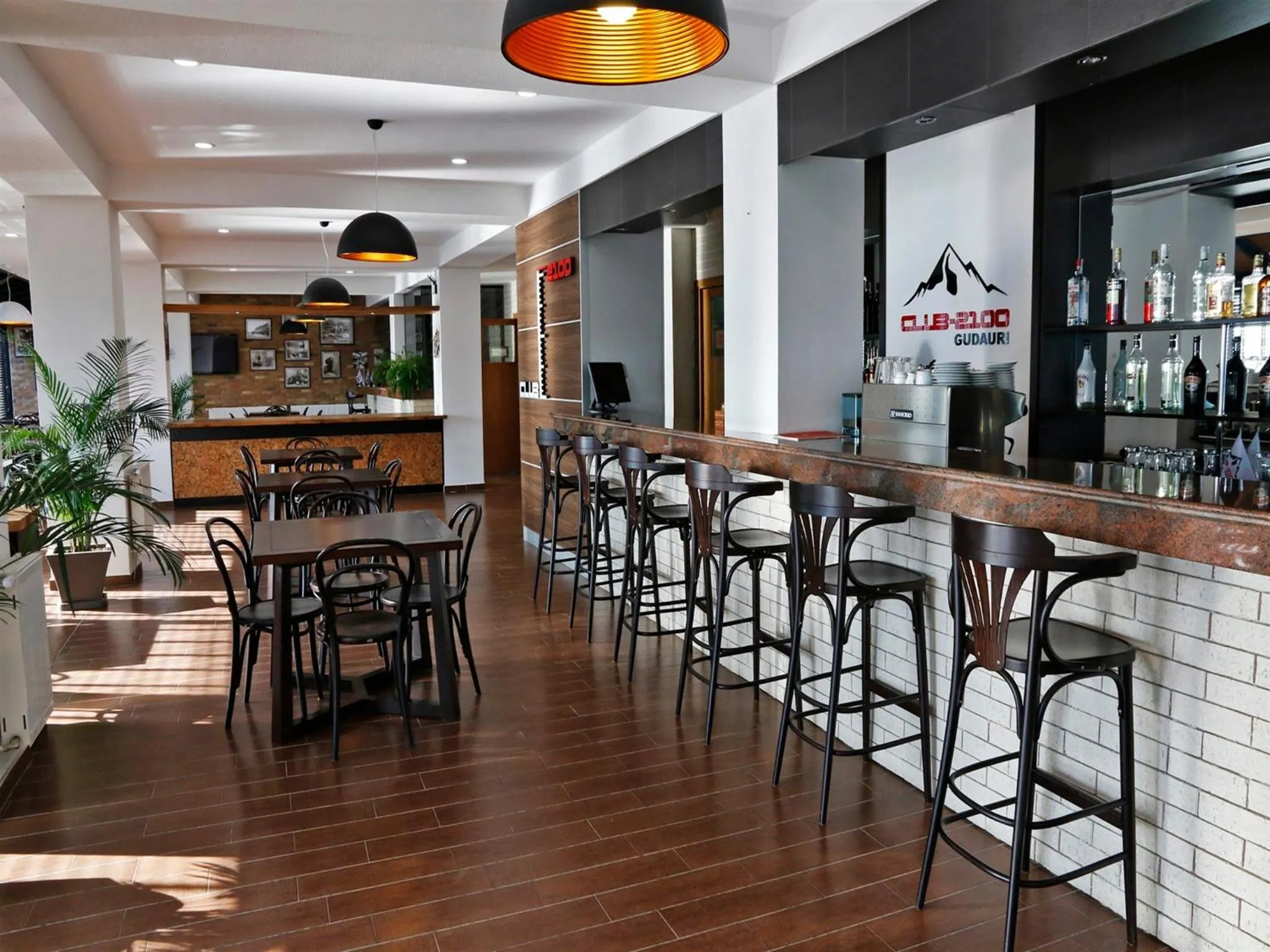 Lounge or bar in Hotel Club-2100