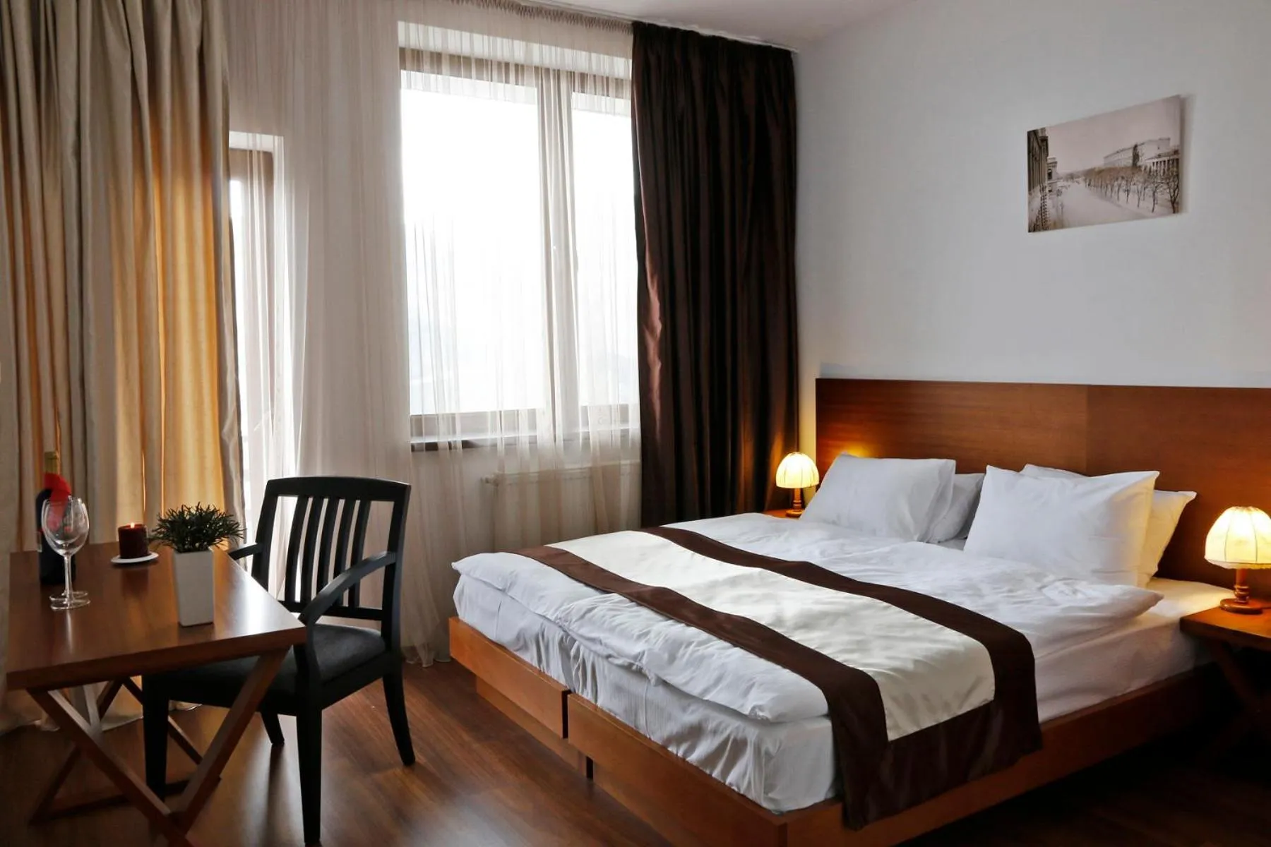 Bedroom, Bed in Hotel Club-2100