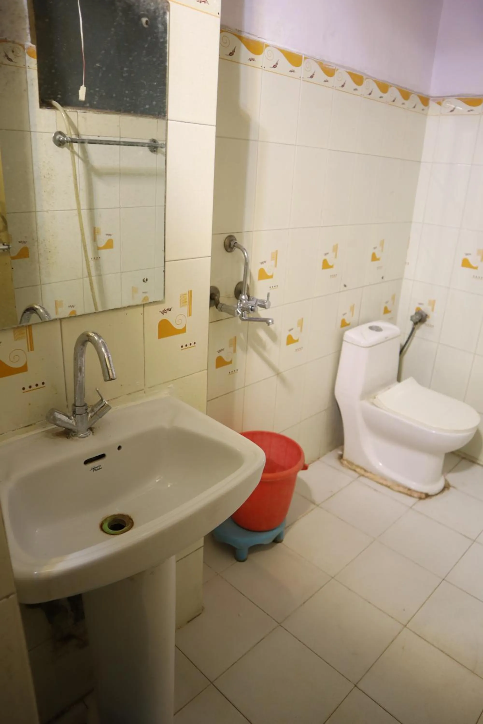 Public Bath in PR Palace