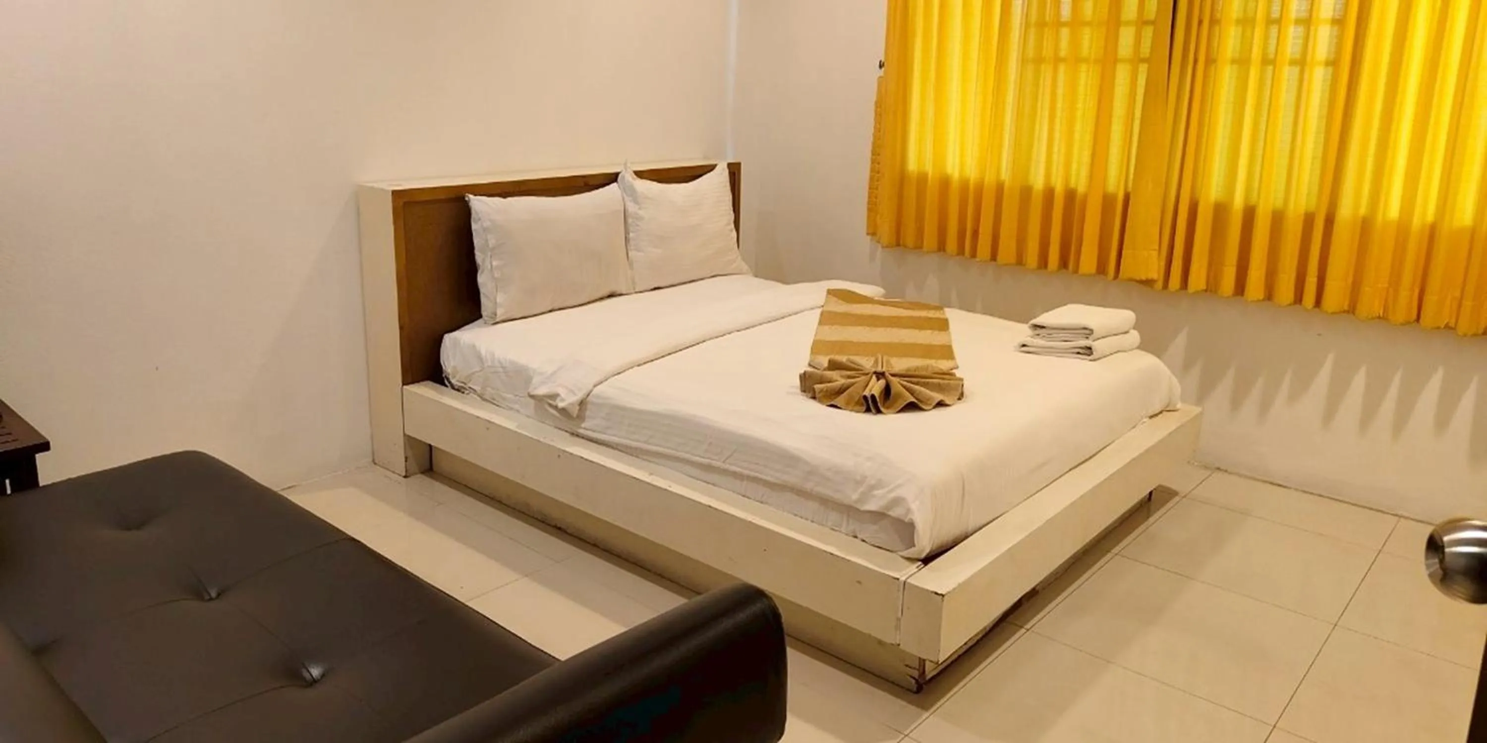 Bed in Gazebo Resort Pattaya