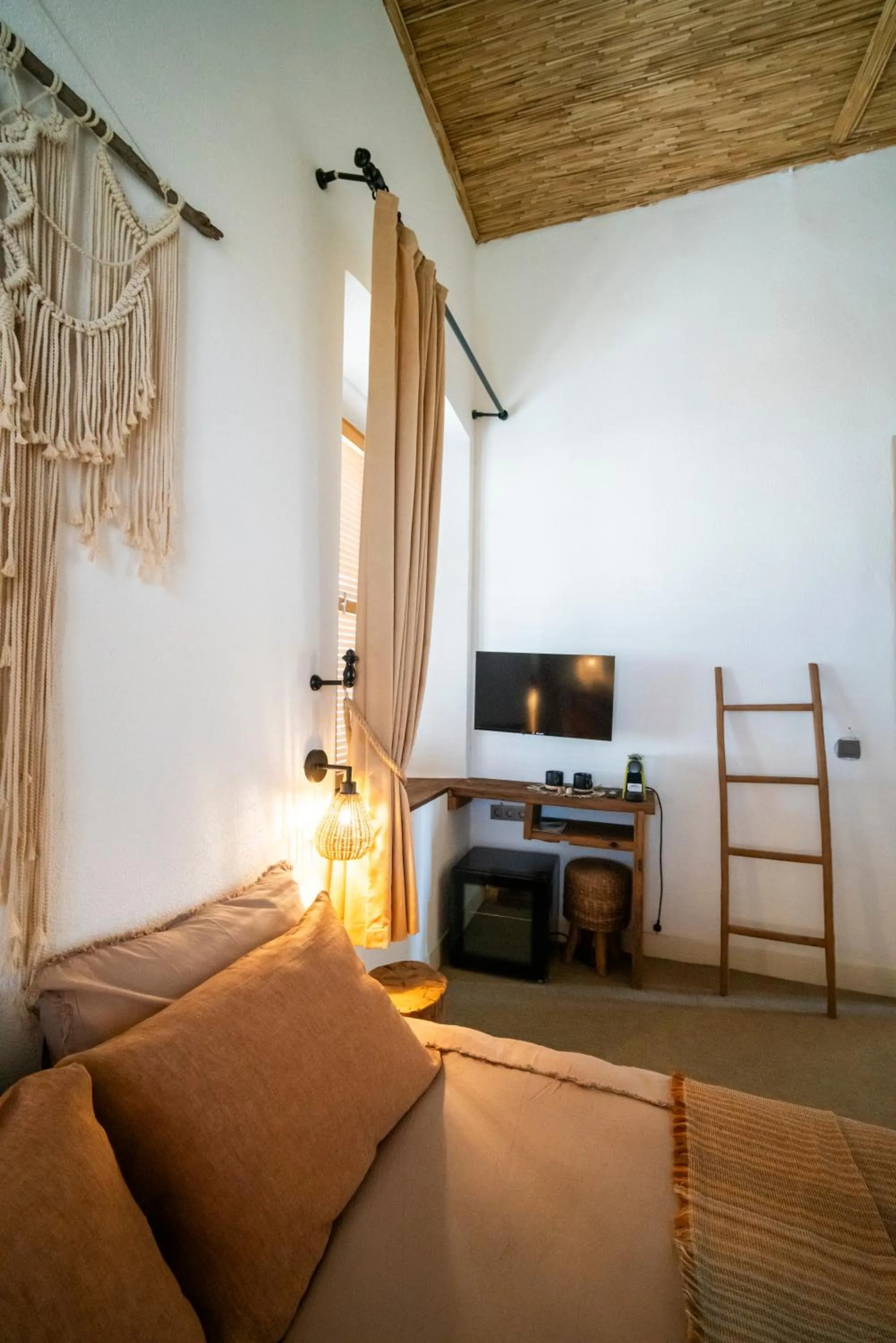 TV and multimedia, Bed in Notarius Hotel Bodrum