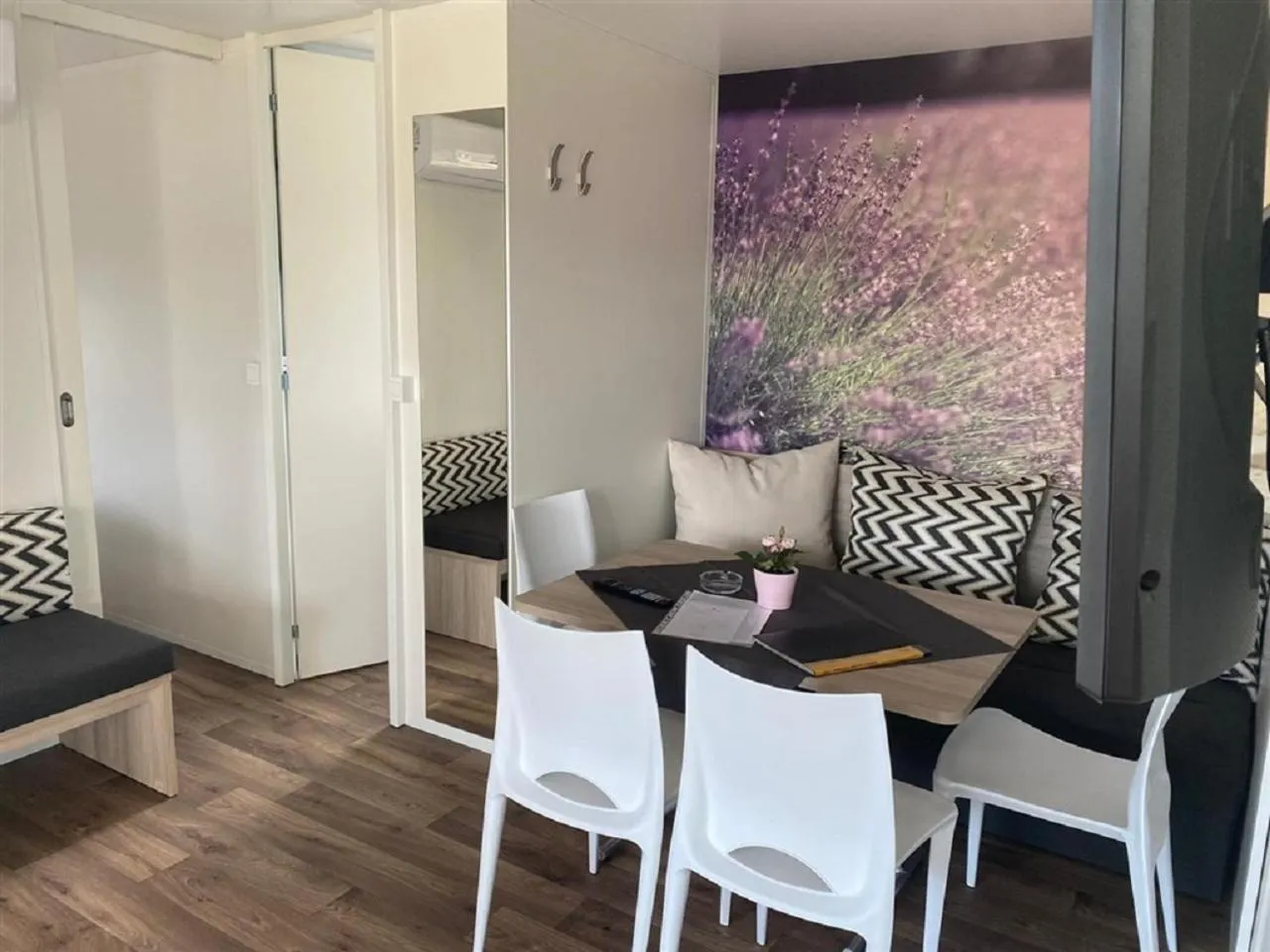 Photo of the whole room in Victoria Mobilehome in Padova Premium Camping Resort