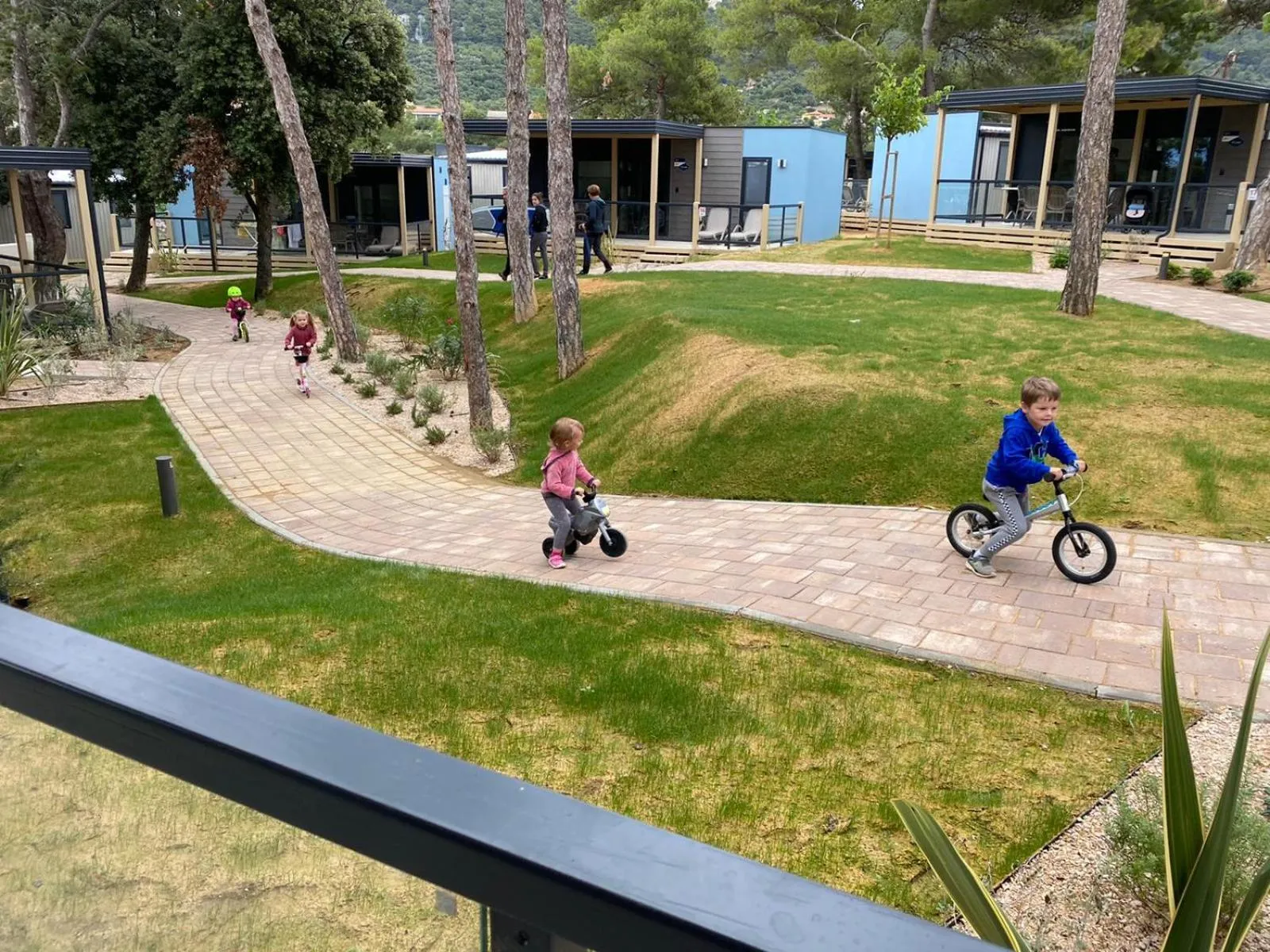 People in Victoria Mobilehome in Padova Premium Camping Resort