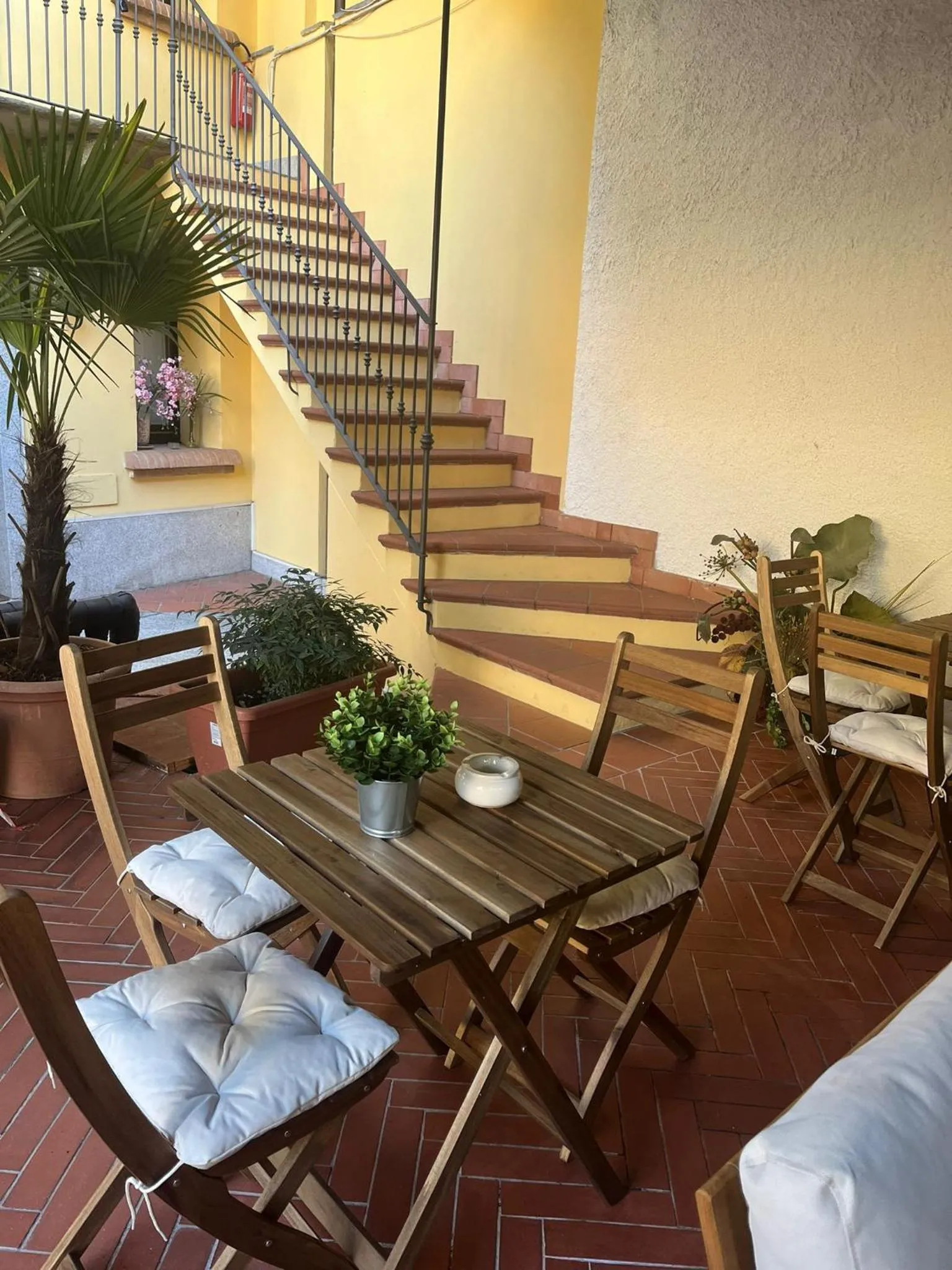 Garden in Monolocale Beatrice Abbadesse Guest House M3-M5 Zara