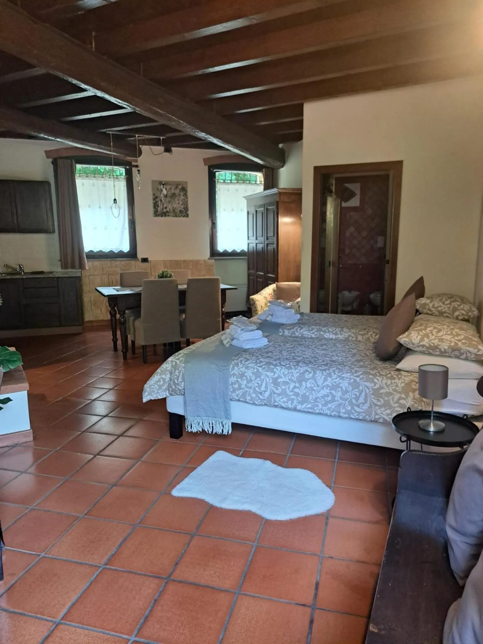 Photo of the whole room, Bed in Monolocale Beatrice Abbadesse Guest House M3-M5 Zara