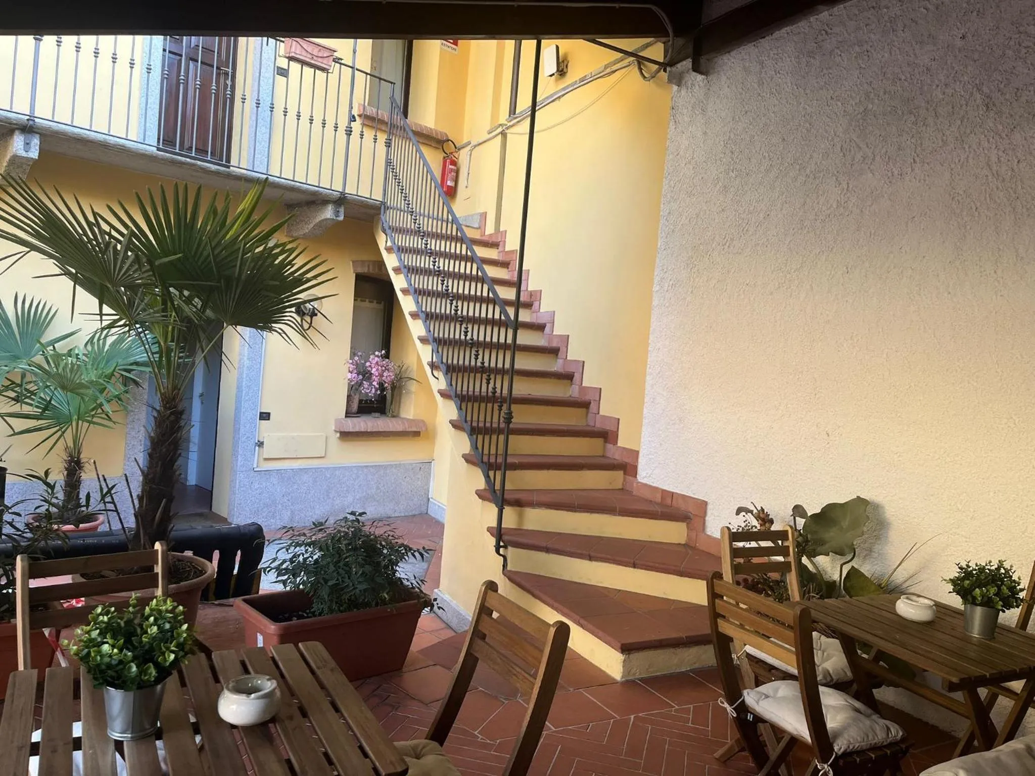 Patio in Monolocale Beatrice Abbadesse Guest House M3-M5 Zara
