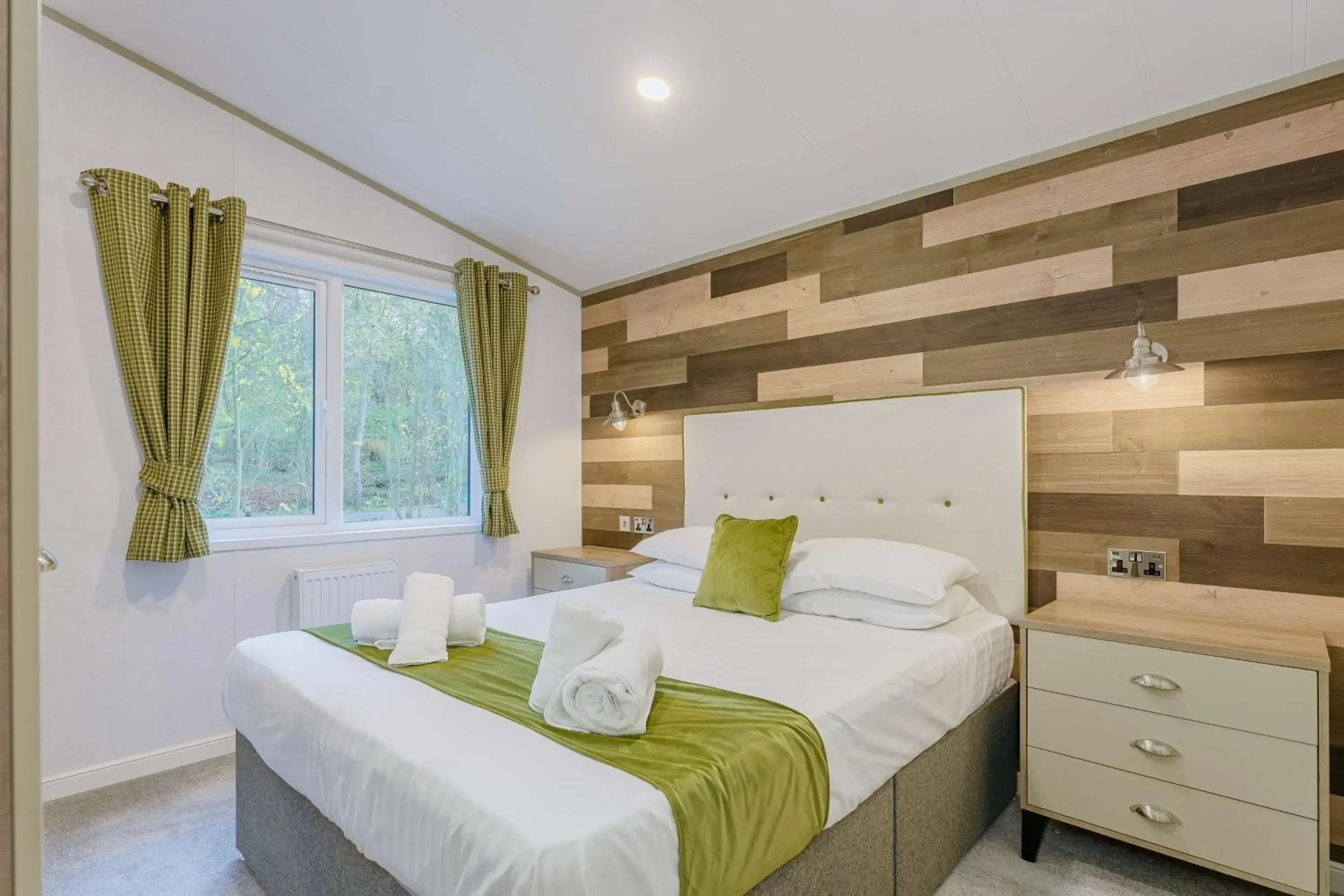 Property building, Bed in Best Western Plus Kenwick Park Hotel Property building, Bed in Best Western Plus Kenwick Park Hotel