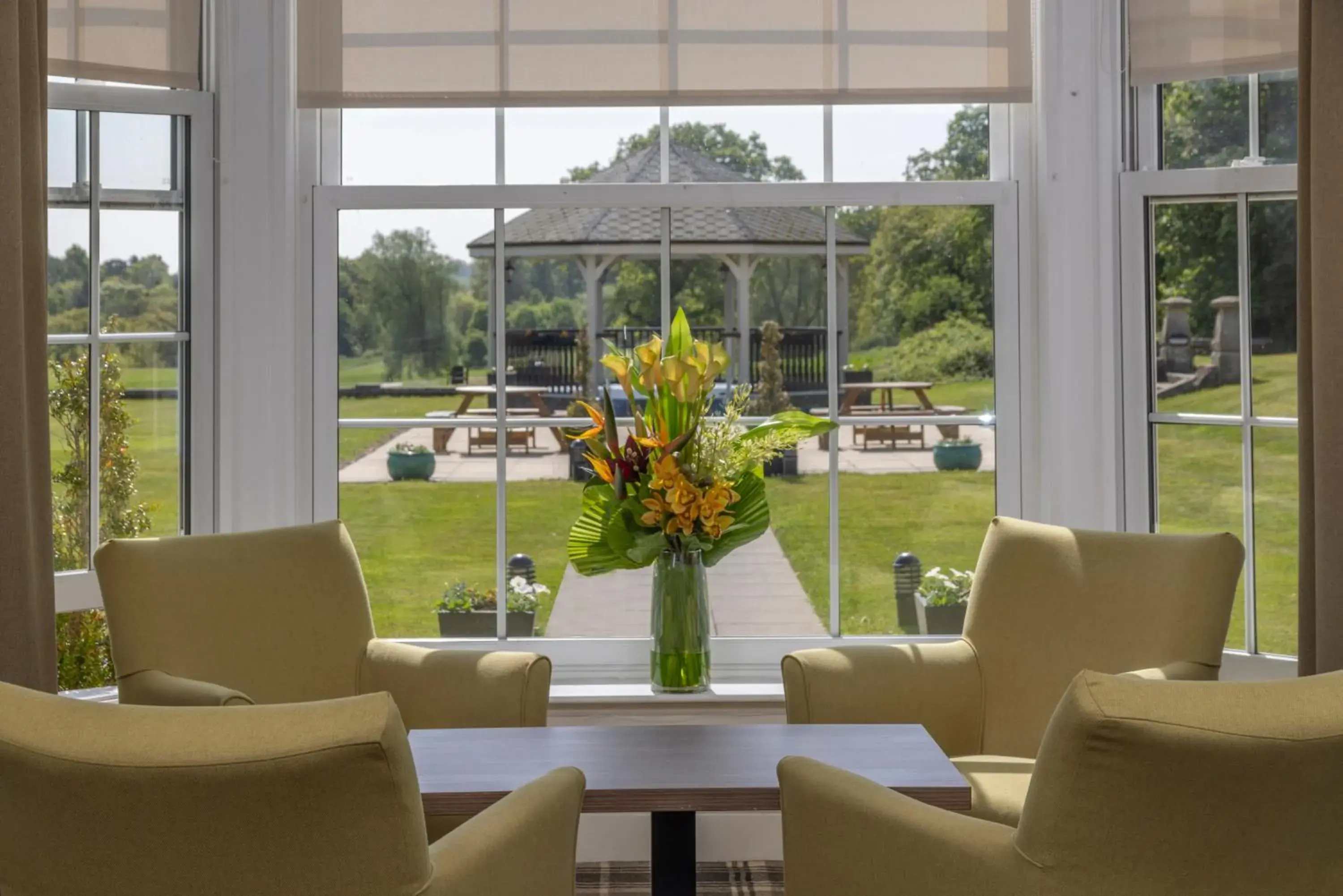 Lounge or bar in Best Western Plus Kenwick Park Hotel Lounge or bar in Best Western Plus Kenwick Park Hotel