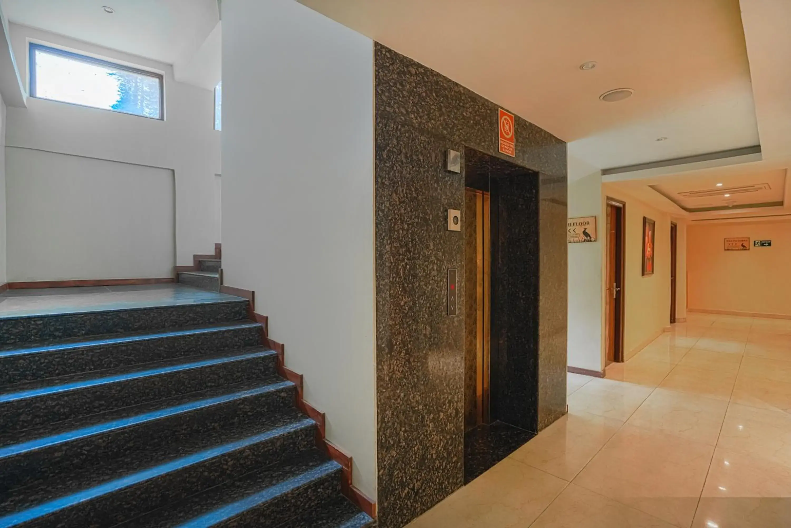 Lobby or reception in Aatmayog Luxury Manor By Blueko Hotels Lobby or reception in Aatmayog Luxury Manor By Blueko Hotels