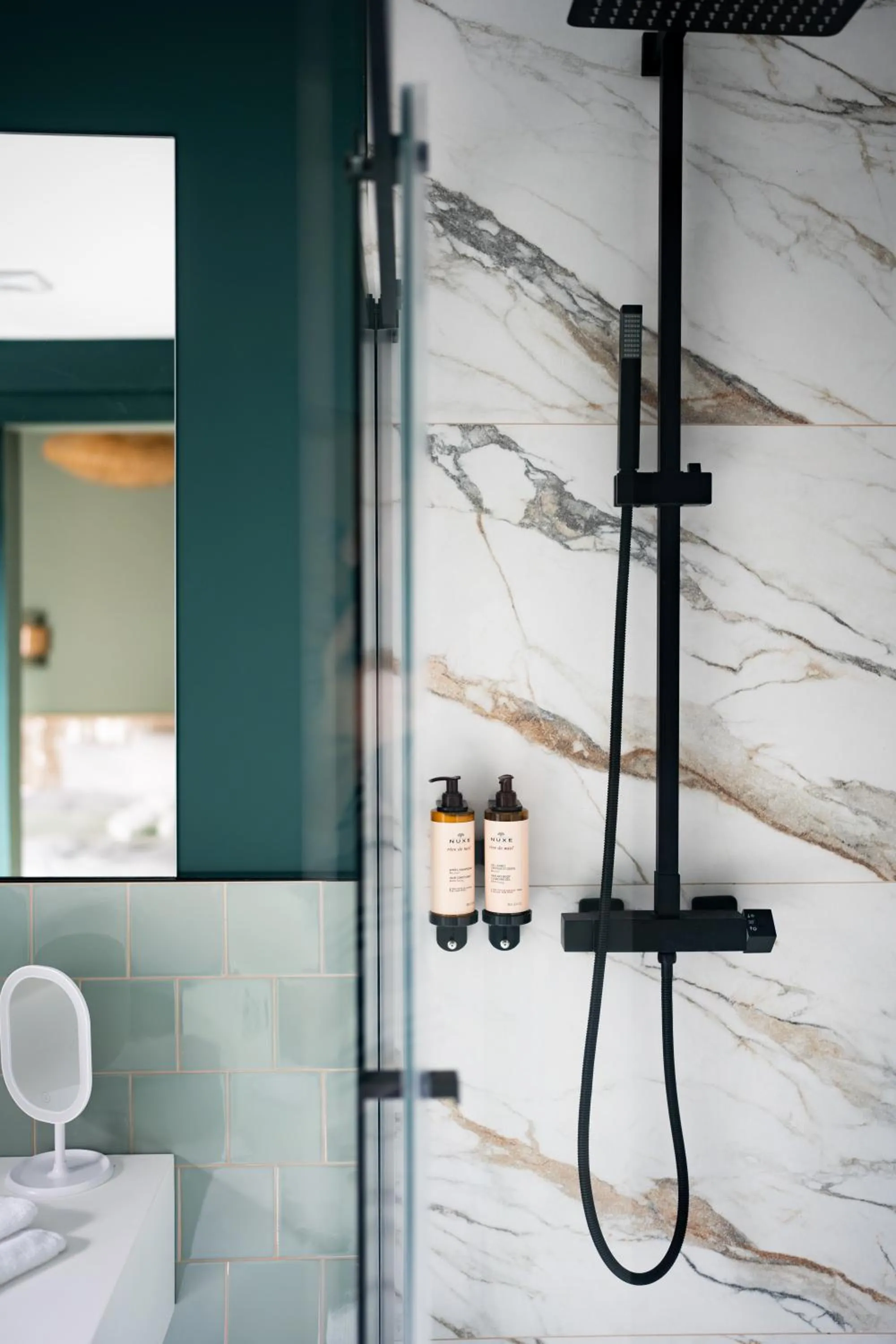 Bathroom in L'Olivier