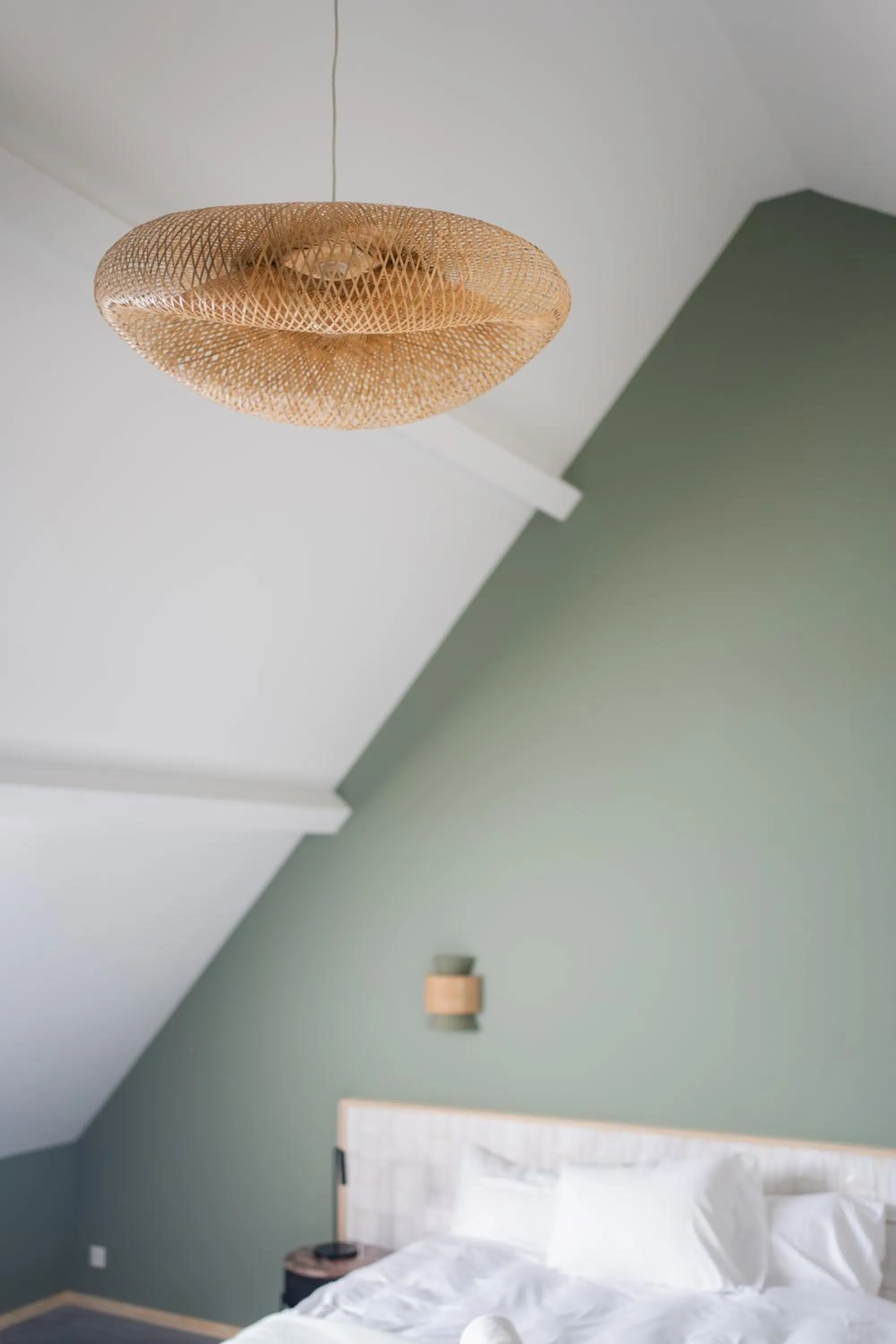 Bedroom, Bed in L'Olivier