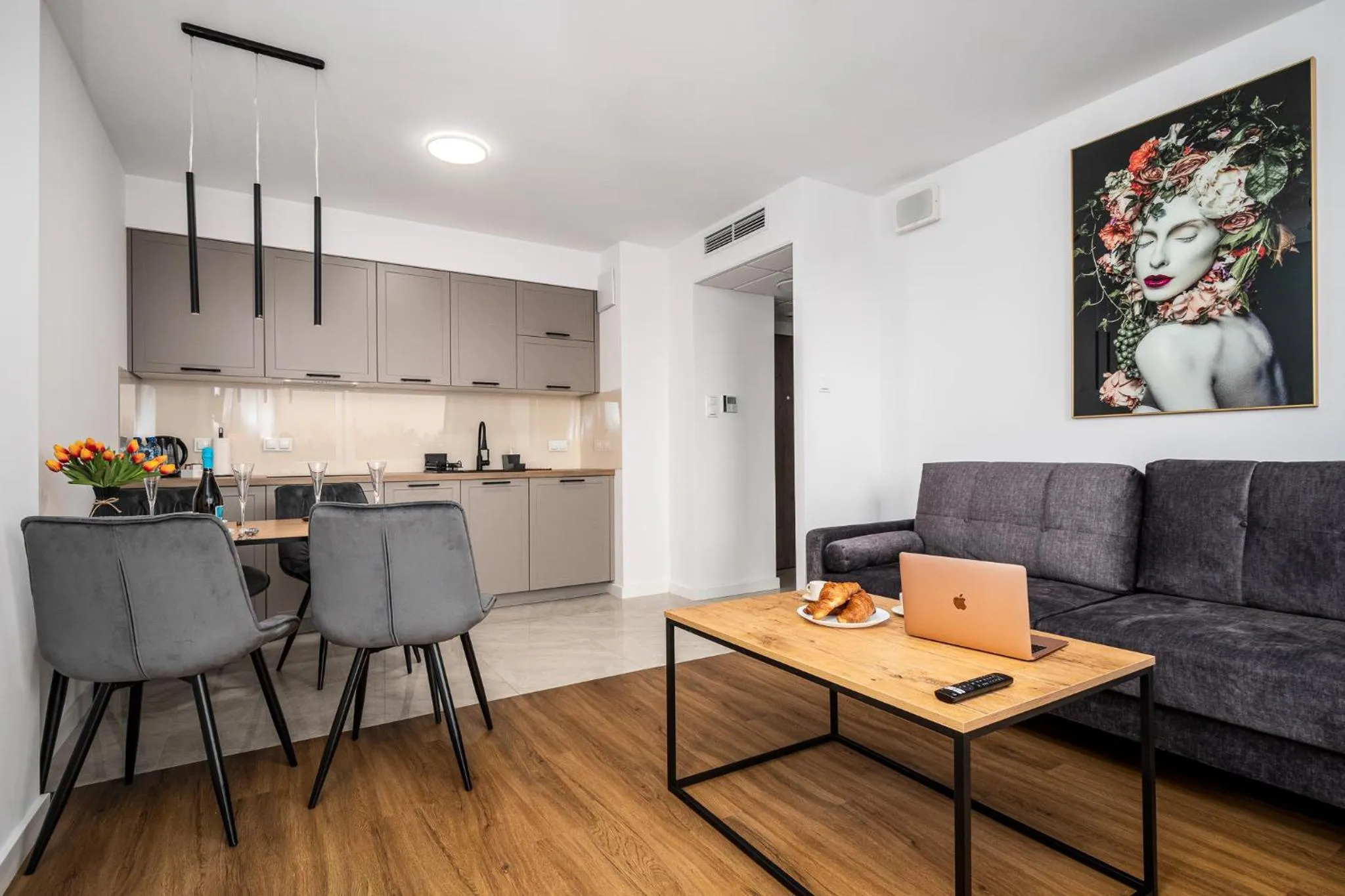 Kitchen or kitchenette in Pileckiego Residence