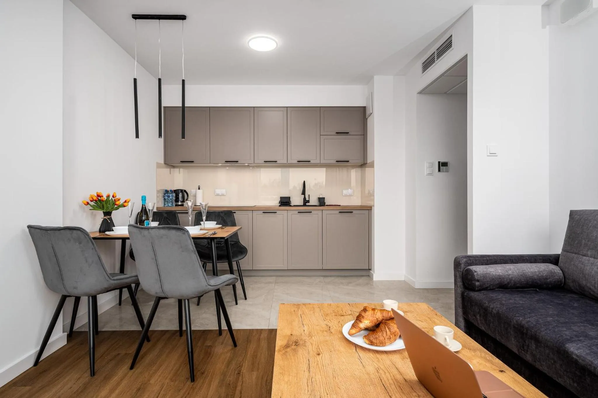 Kitchen or kitchenette in Pileckiego Residence