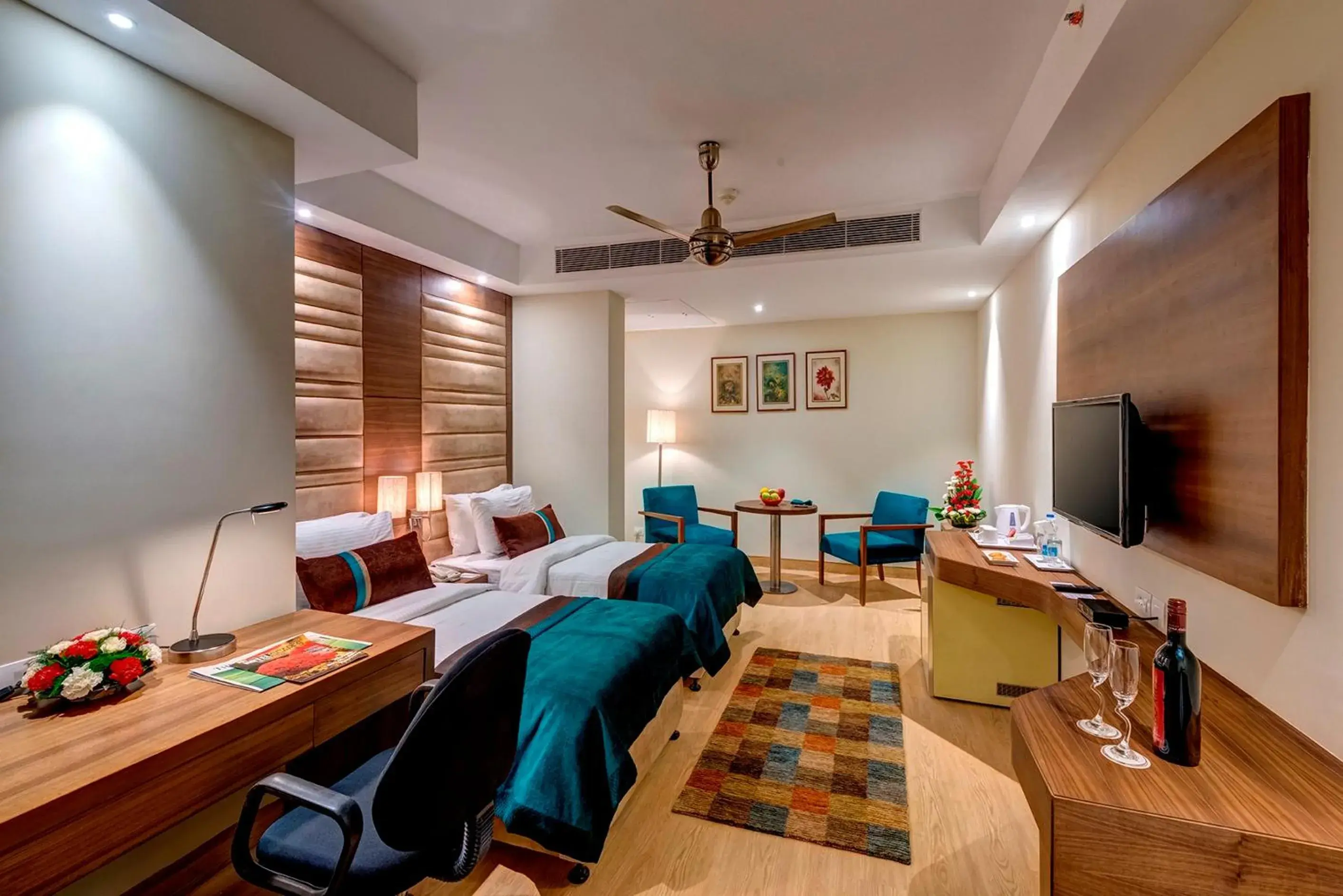 Photo of the whole room in The Astor Photo of the whole room in The Astor