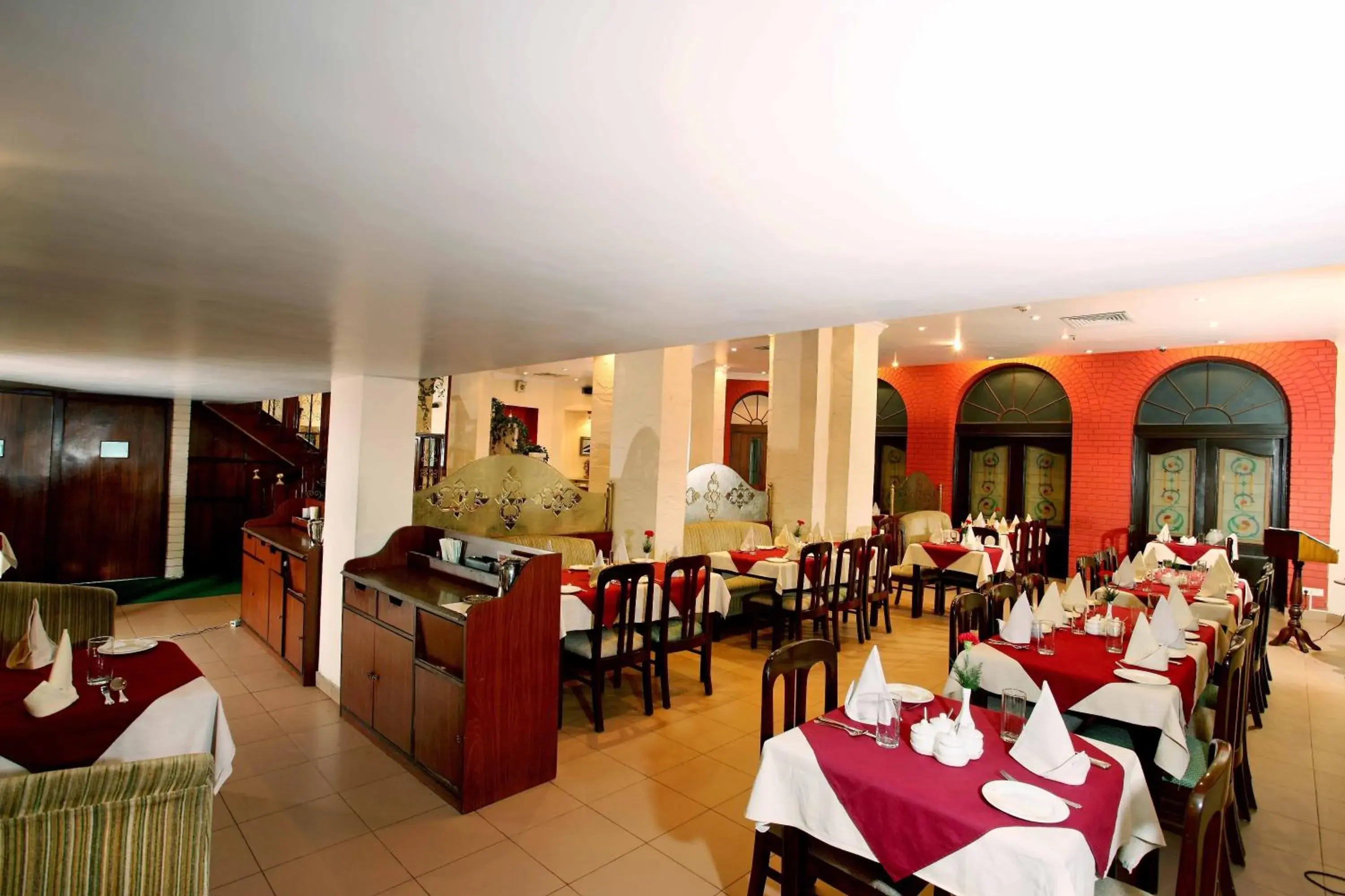 Restaurant/places to eat in The Astor Restaurant/places to eat in The Astor