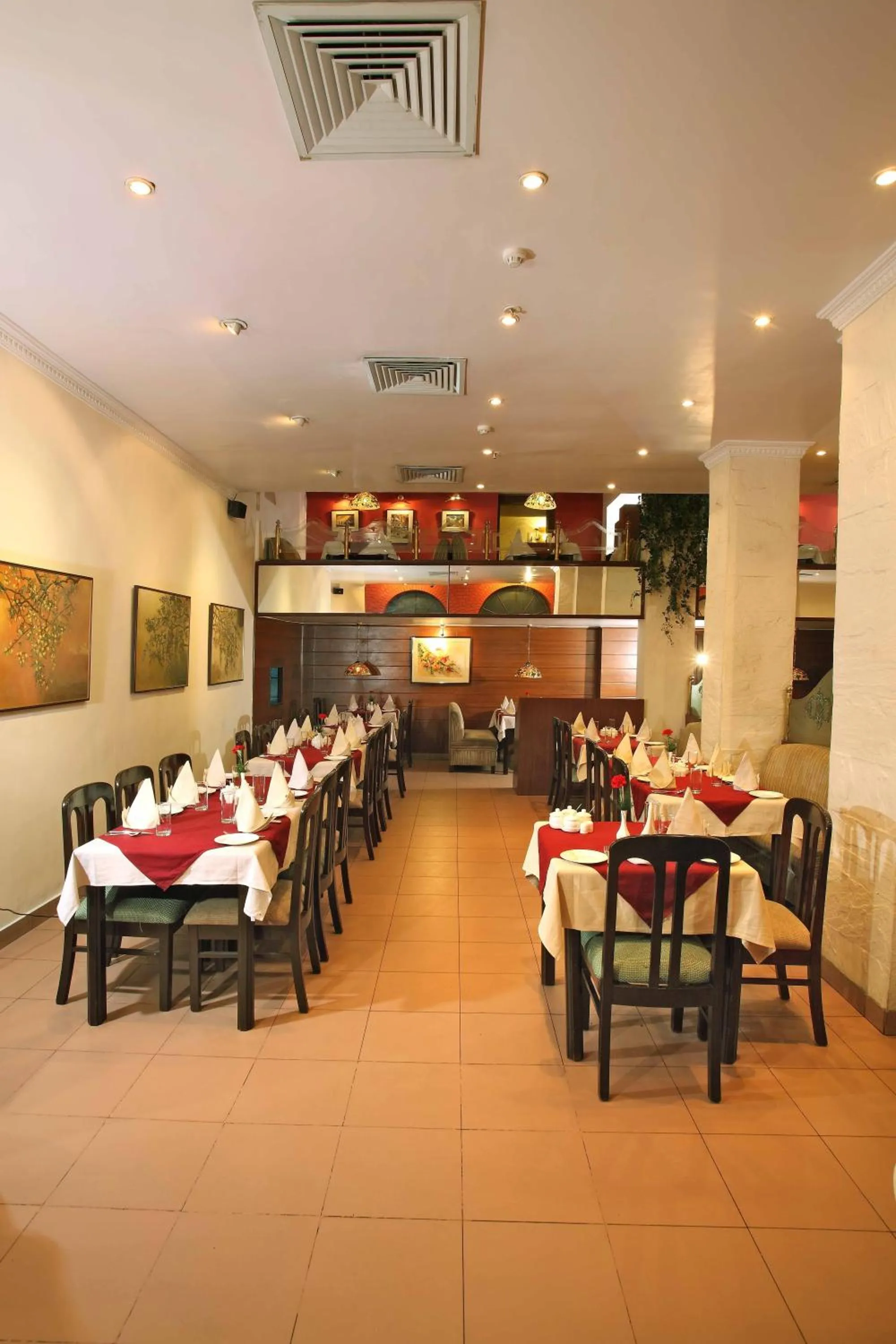 Restaurant/places to eat in The Astor