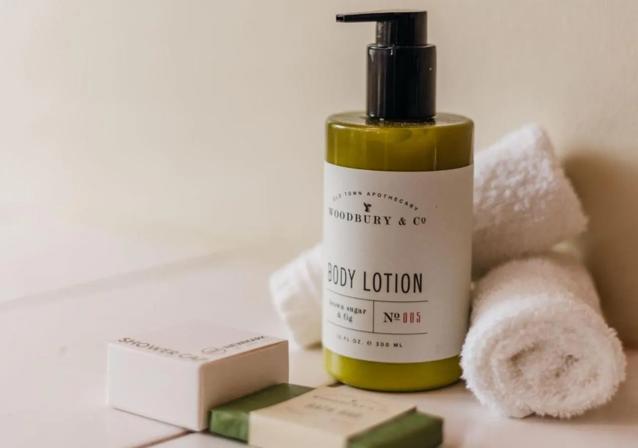 Bathroom in Nkomazi Game Reserve by NEWMARK