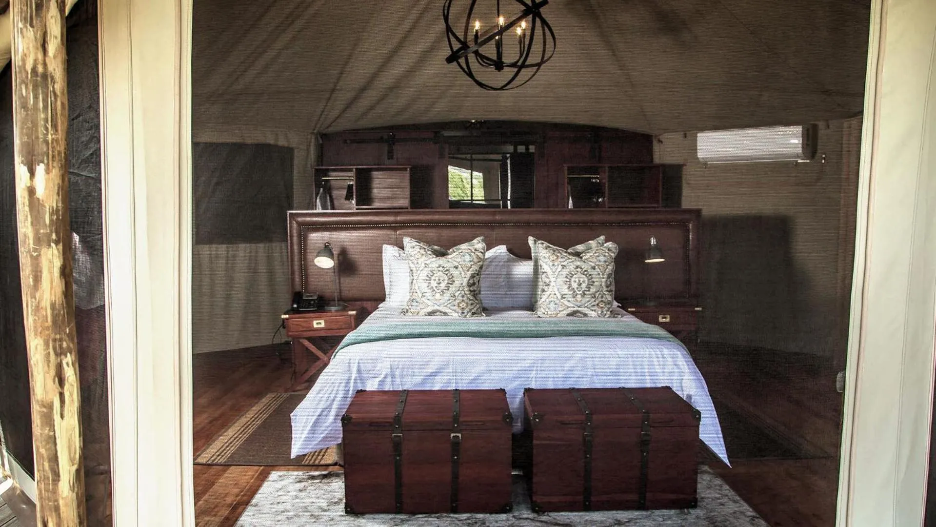 Bedroom, Bed in Nkomazi Game Reserve by NEWMARK
