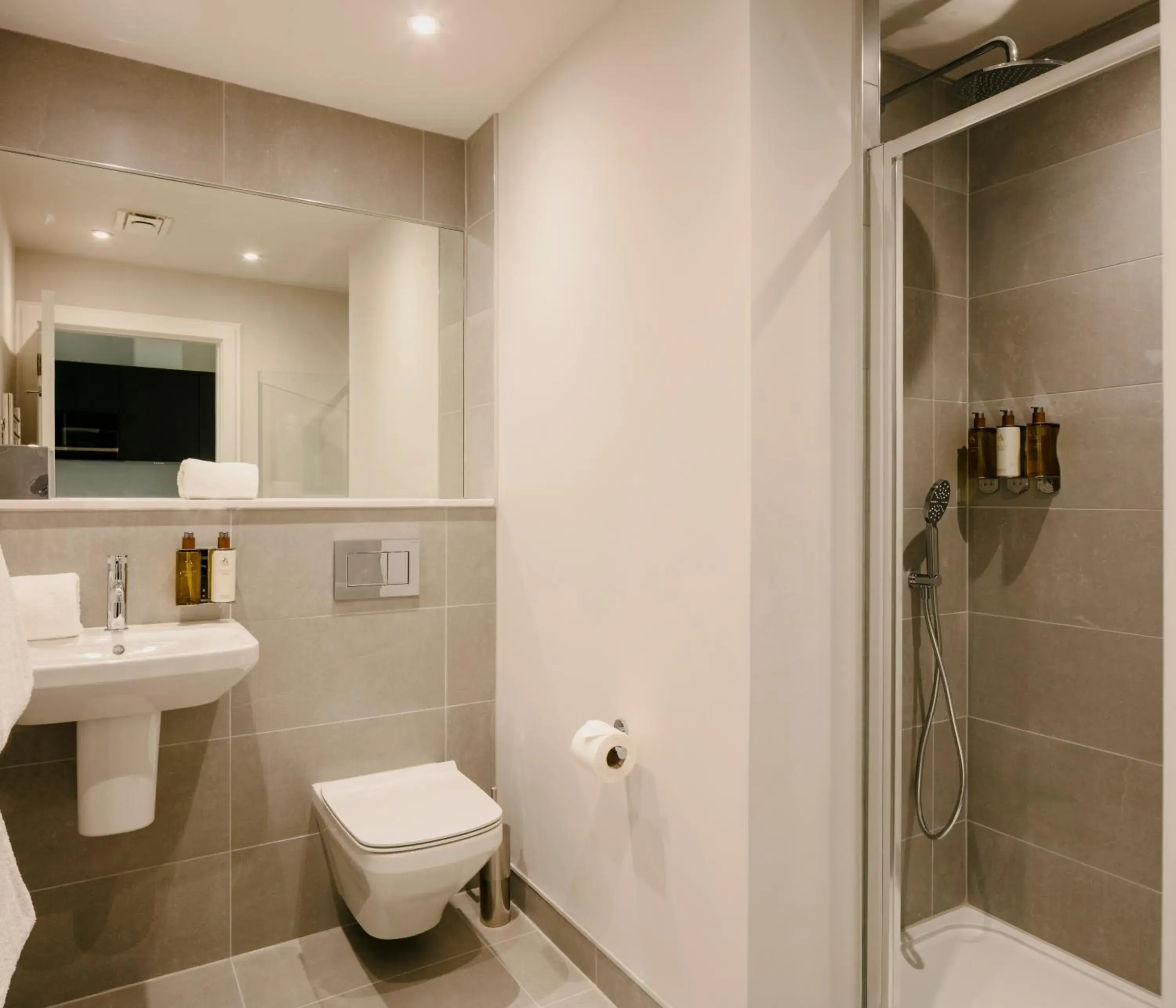 One-Bedroom Apartment in 33 Castle Terrace One-Bedroom Apartment in 33 Castle Terrace