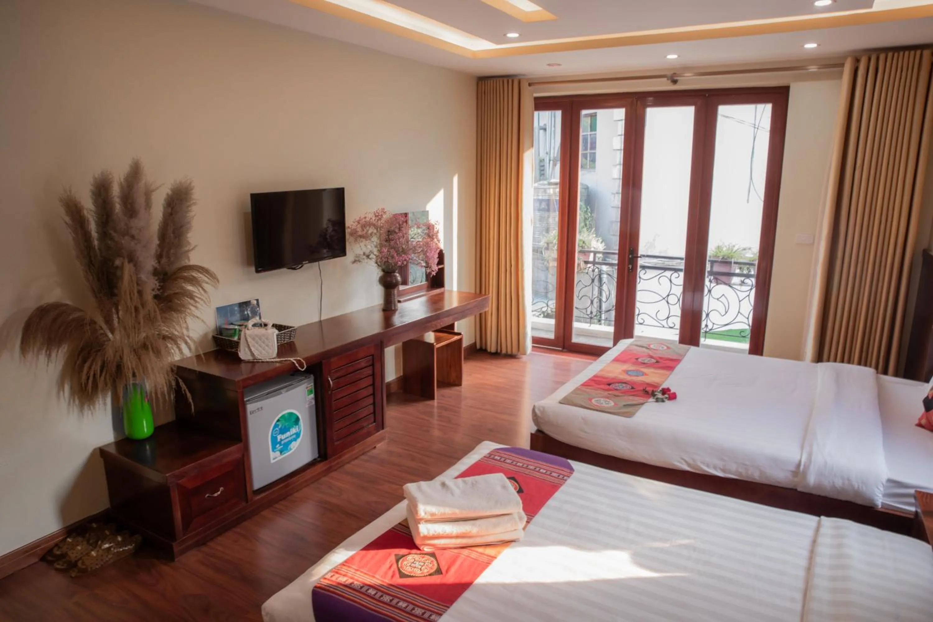 Bed in Sapa Friendly Inn Hotel