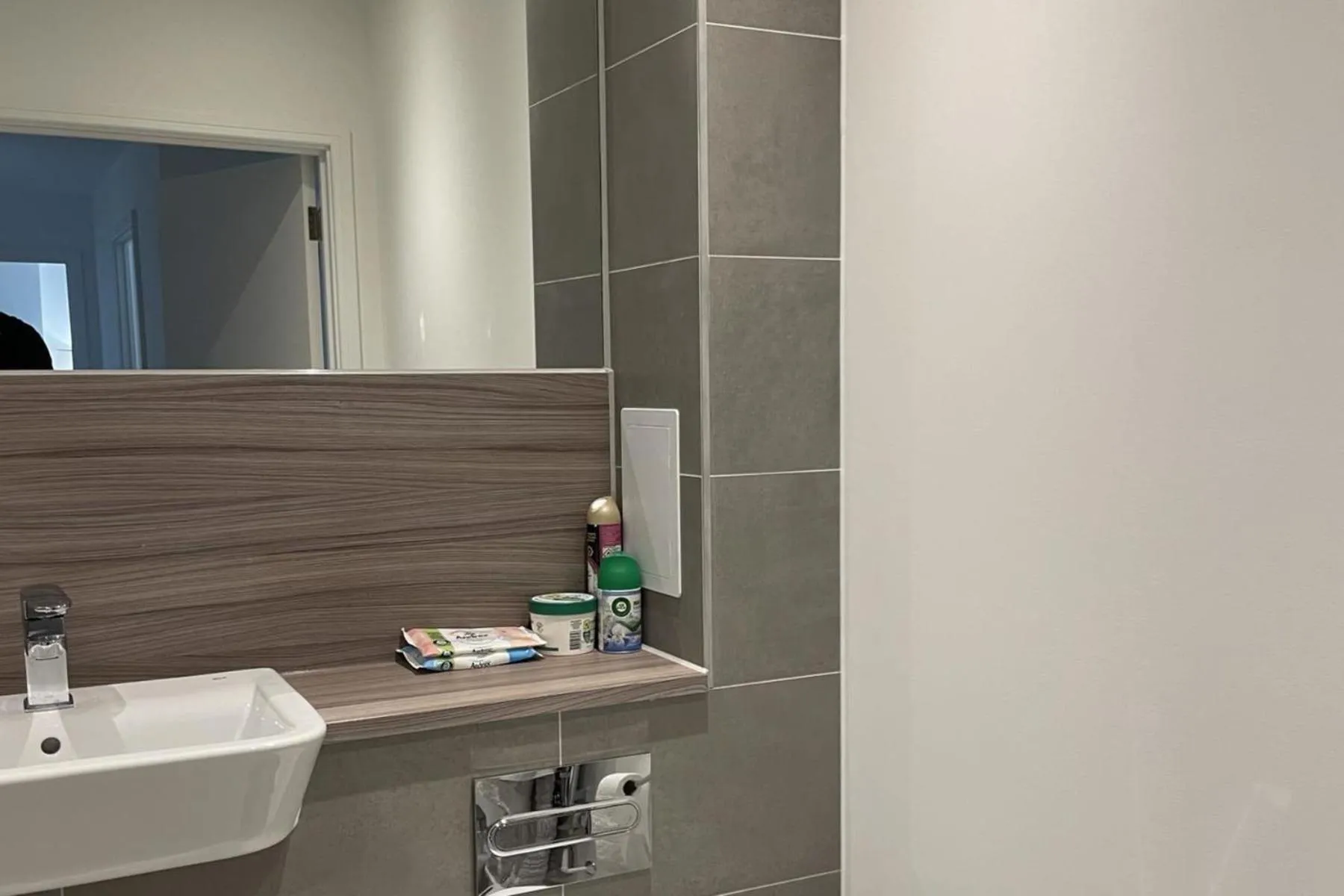 Apartment - Sleeps 4 & Free Parking