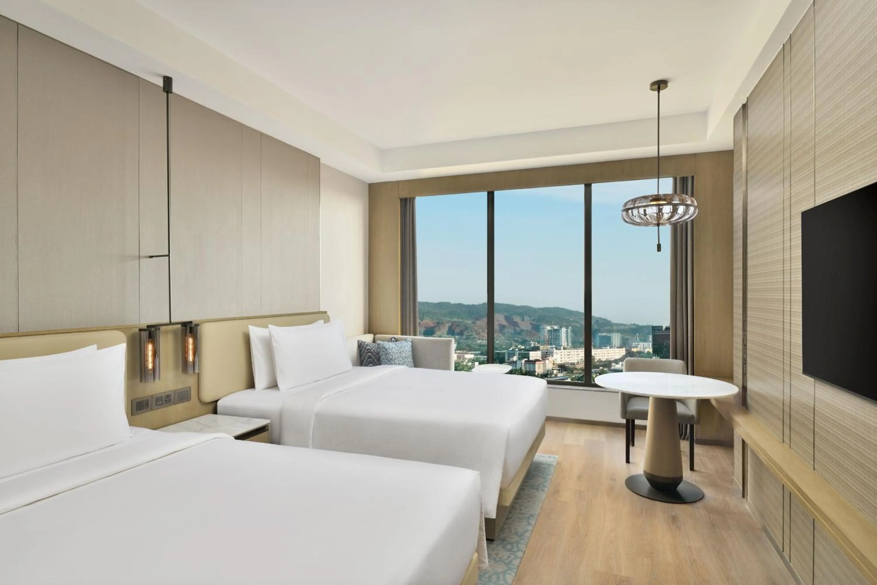 Photo of the whole room, Bed in Navi Mumbai Marriott