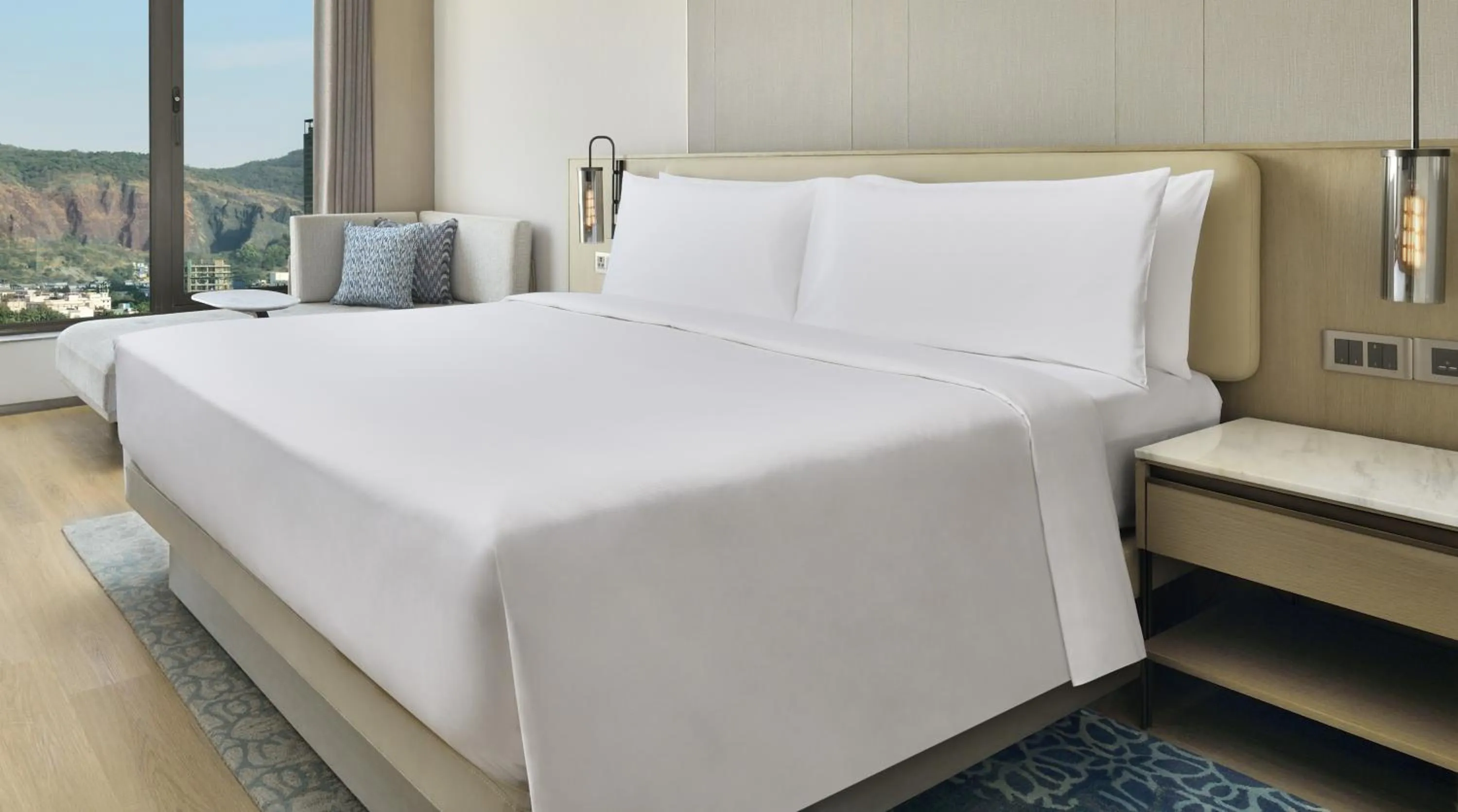 Bed in Navi Mumbai Marriott