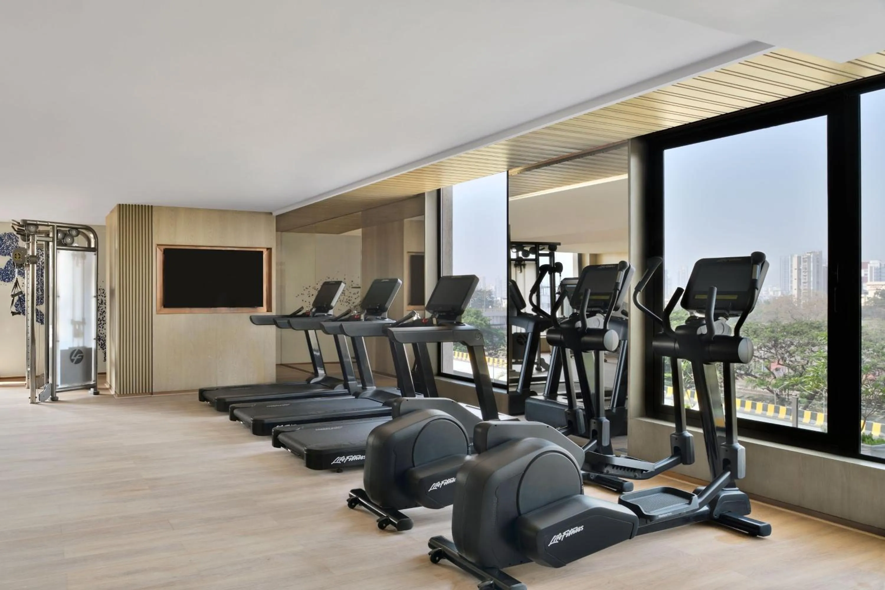 Fitness centre/facilities in Navi Mumbai Marriott