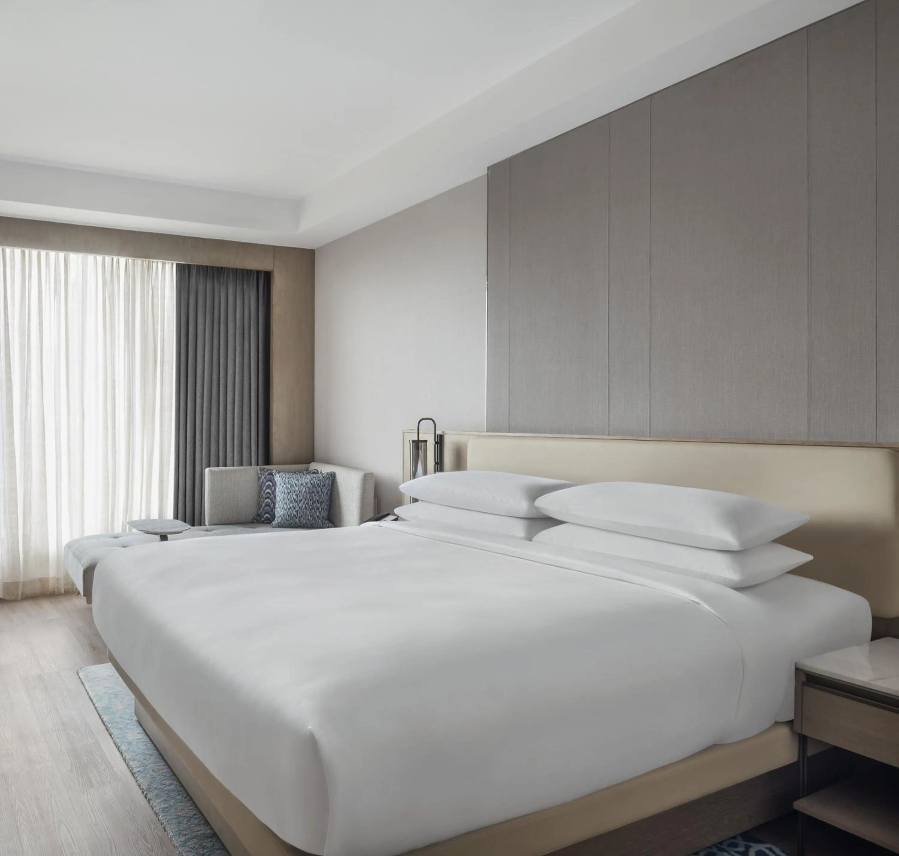 Bed in Navi Mumbai Marriott