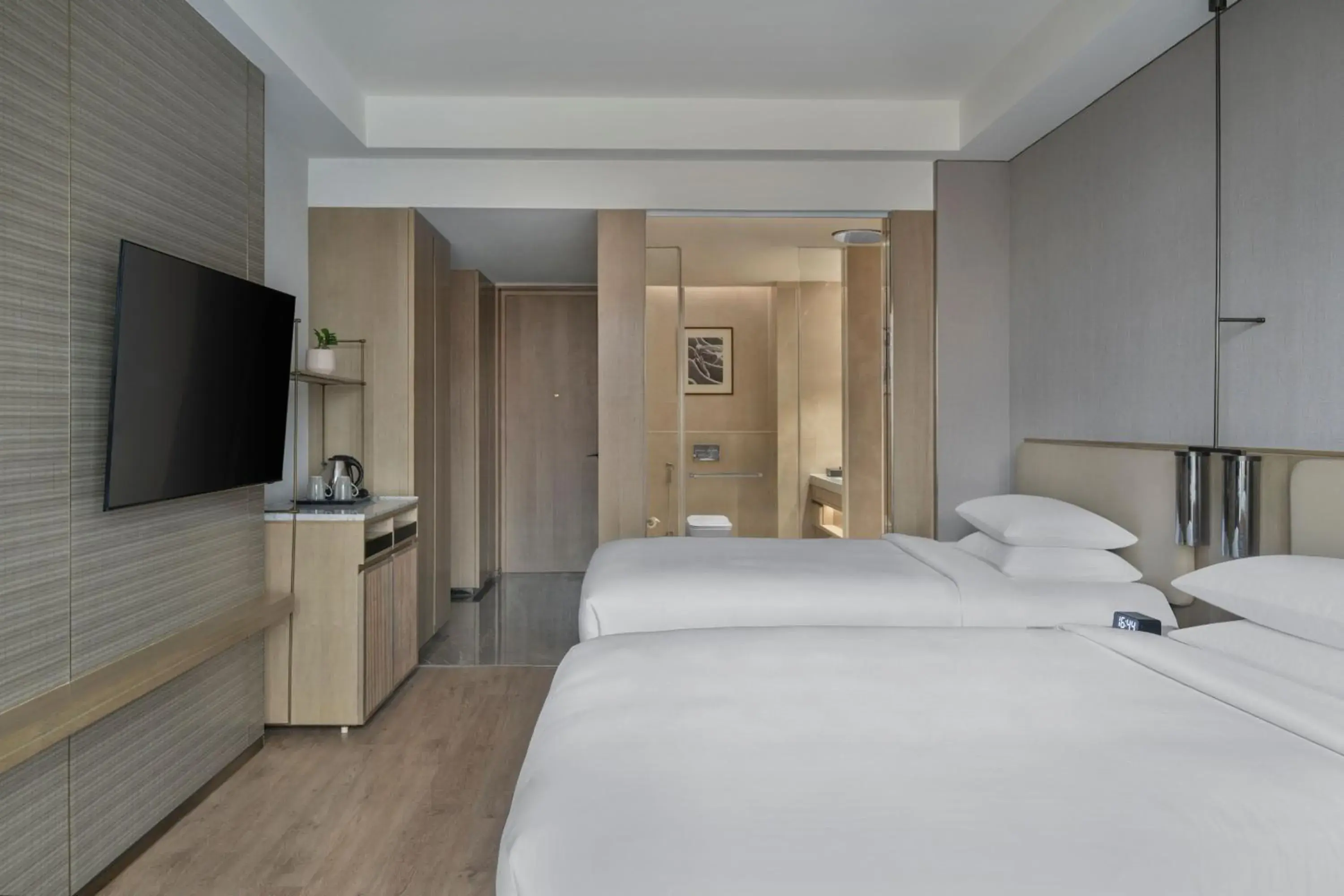 Twin Room with City View - 10% discount on Food and Soft Beverage, Spa and Airport Transfers in Navi Mumbai Marriott Twin Room with City View - 10% discount on Food and Soft Beverage, Spa and Airport Transfers in Navi Mumbai Marriott
