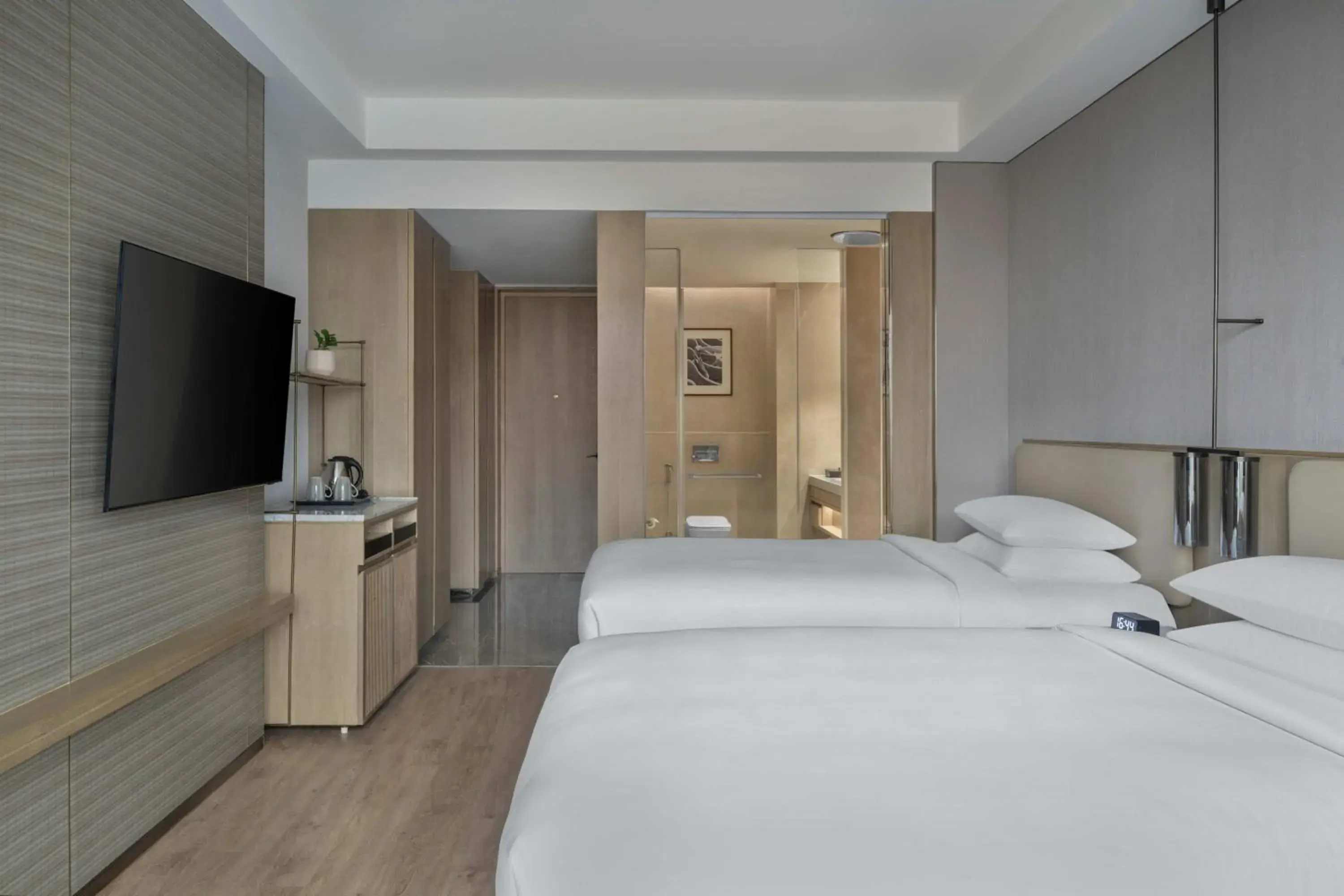 Guest room, 2 Twins, Hill view - 10% discount on Food and Soft Beverage, Spa and Airport Transfers in Navi Mumbai Marriott Guest room, 2 Twins, Hill view - 10% discount on Food and Soft Beverage, Spa and Airport Transfers in Navi Mumbai Marriott