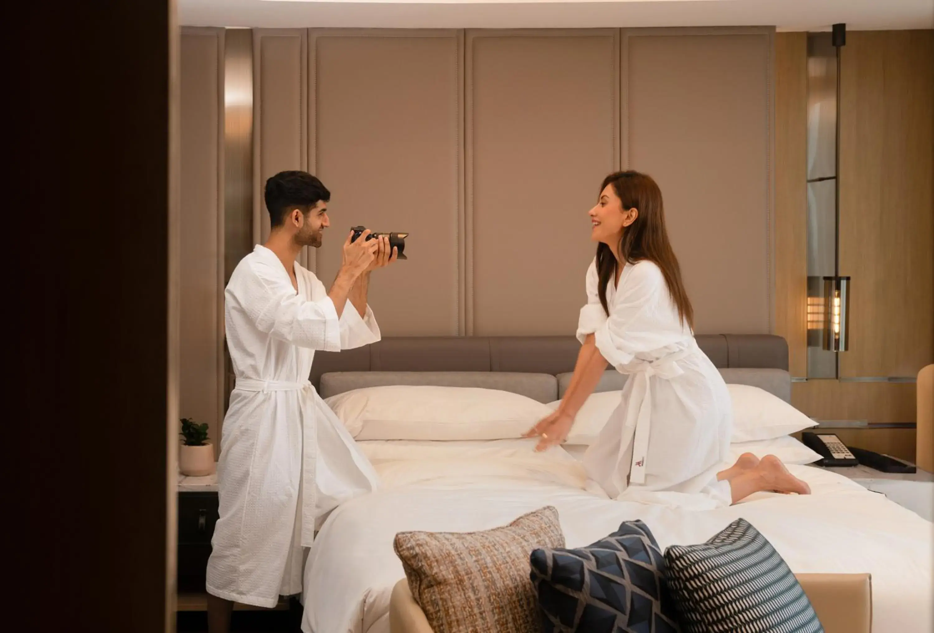 One-Bedroom Junior King Suite - 10% discount on Food and Soft Beverage, Spa and Airport Transfers - Club Lounge Access in Navi Mumbai Marriott One-Bedroom Junior King Suite - 10% discount on Food and Soft Beverage, Spa and Airport Transfers - Club Lounge Access in Navi Mumbai Marriott