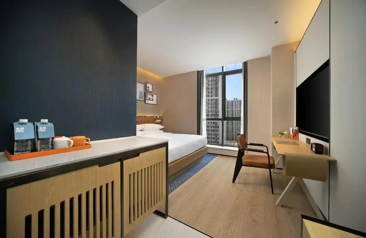 Bed in Four Points by Sheraton Chengdu, High-Tech Zone Exhibition Center