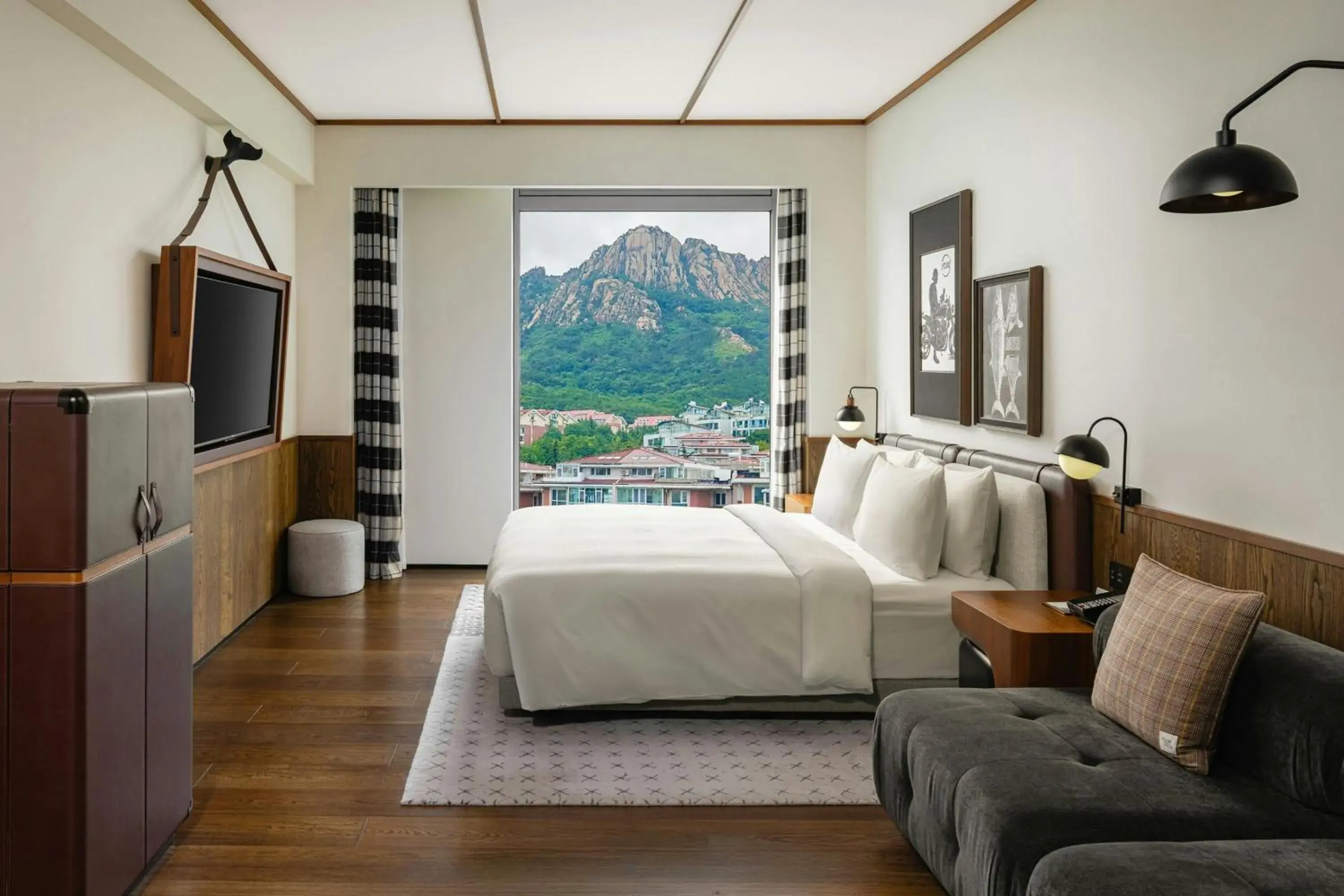 Photo of the whole room, Bed in Flow and Co. Qingdao, Autograph Collection Photo of the whole room, Bed in Flow and Co. Qingdao, Autograph Collection