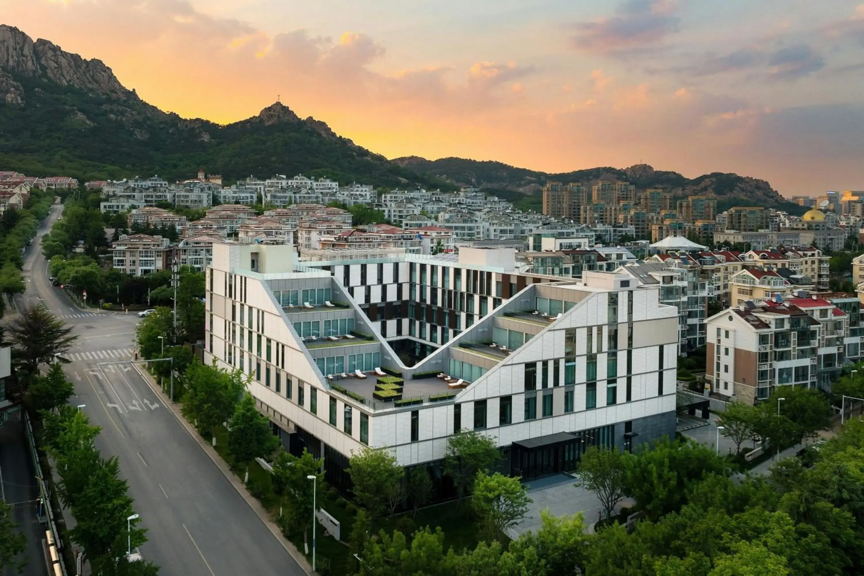Property building in Flow and Co. Qingdao, Autograph Collection Property building in Flow and Co. Qingdao, Autograph Collection