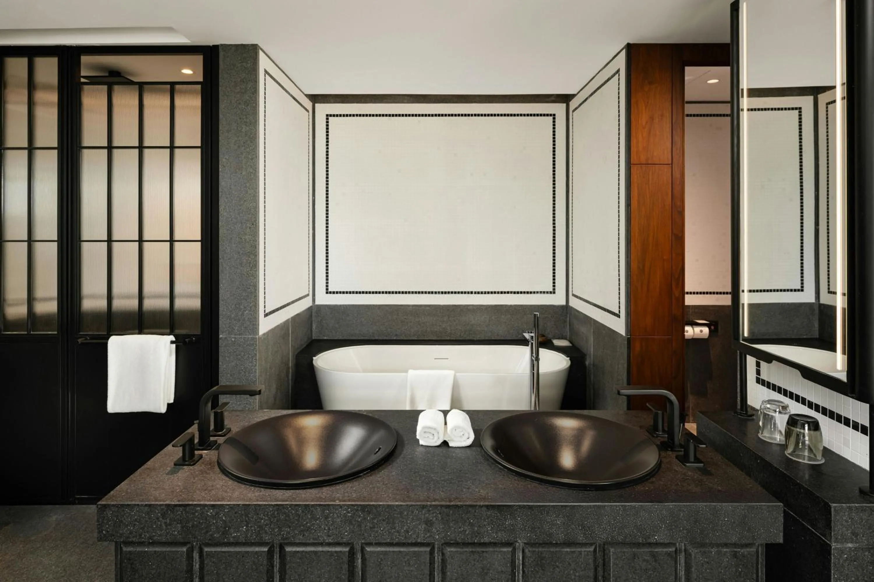 Photo of the whole room in Flow and Co. Qingdao, Autograph Collection