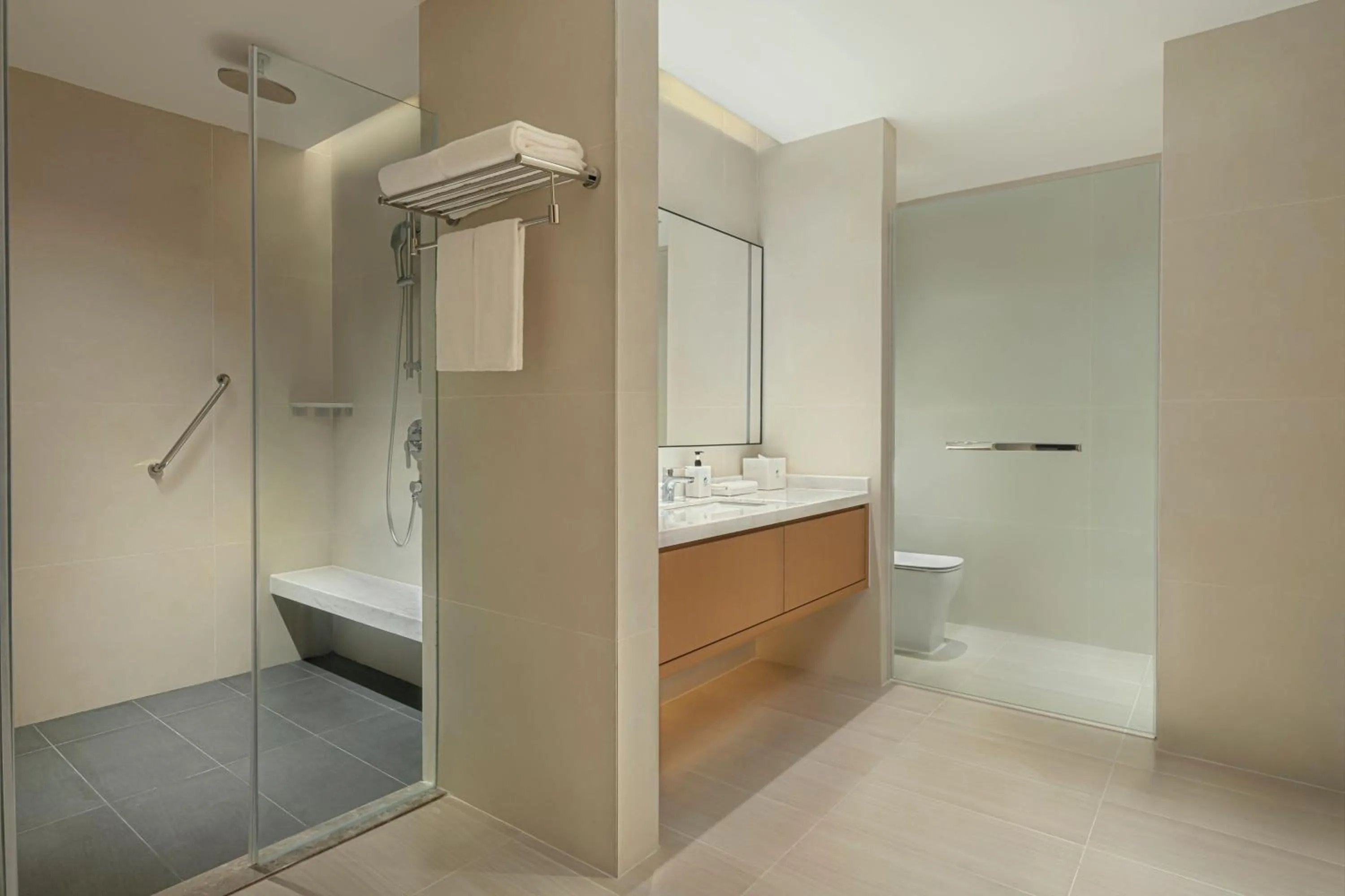 Photo of the whole room in Element Yangjiang Hailing Island