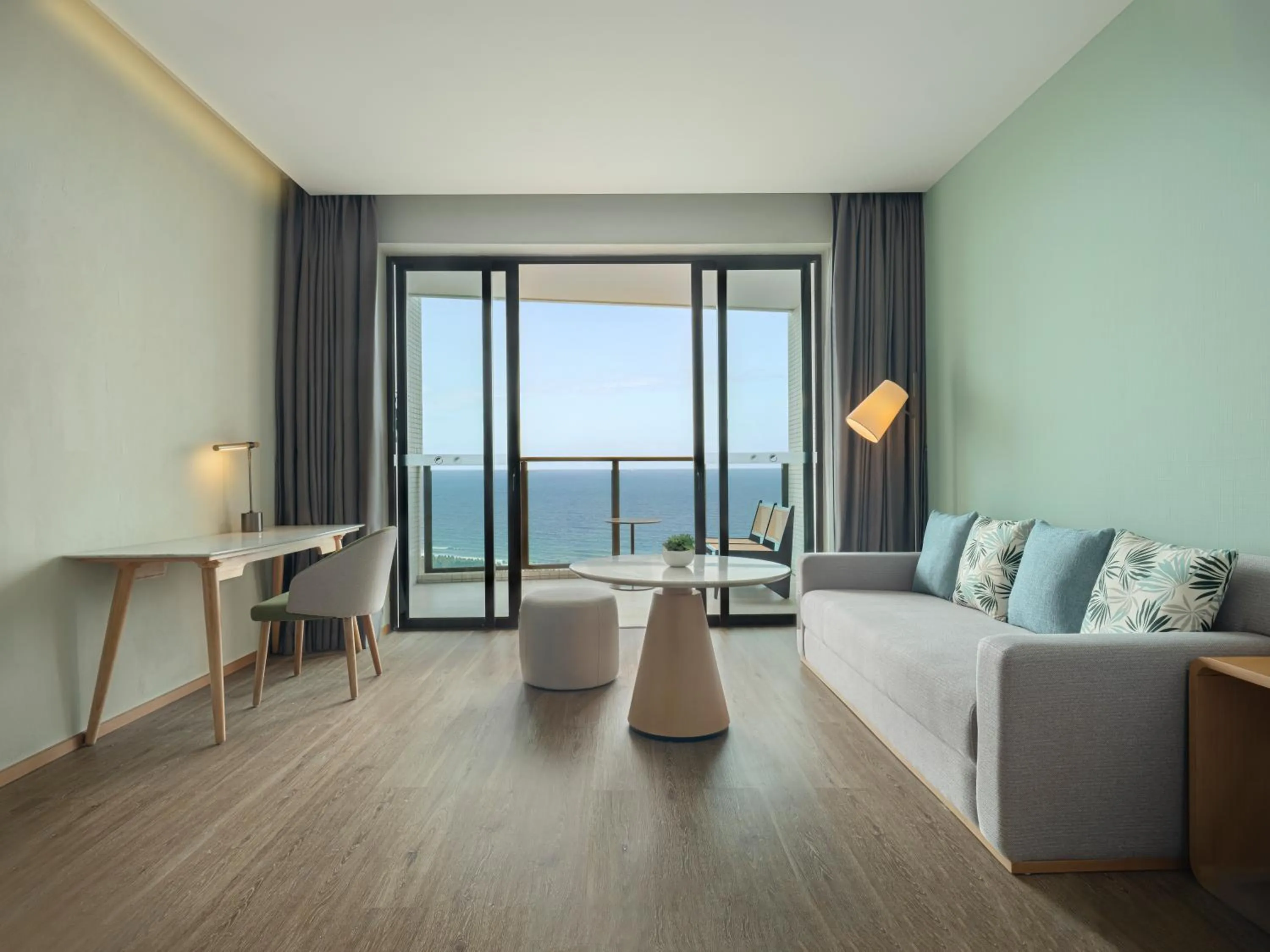 Photo of the whole room in Element Yangjiang Hailing Island