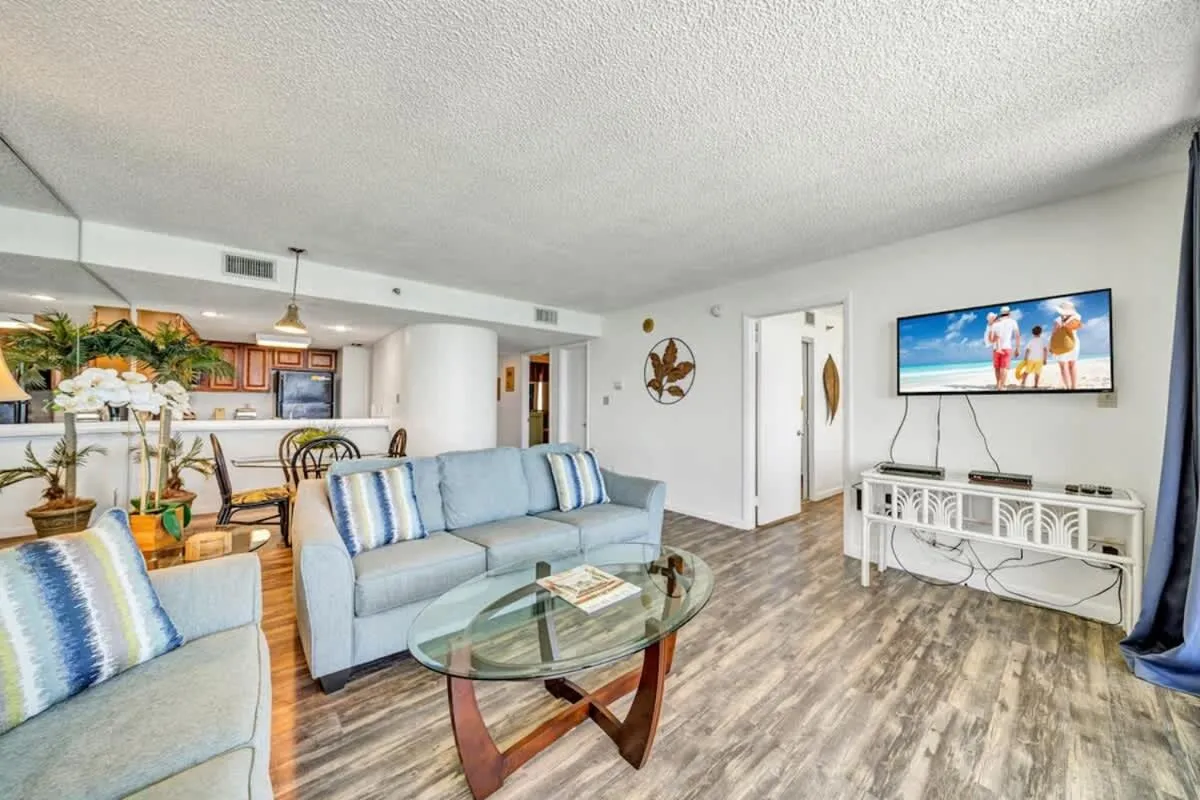 One Seagrove Place 1306