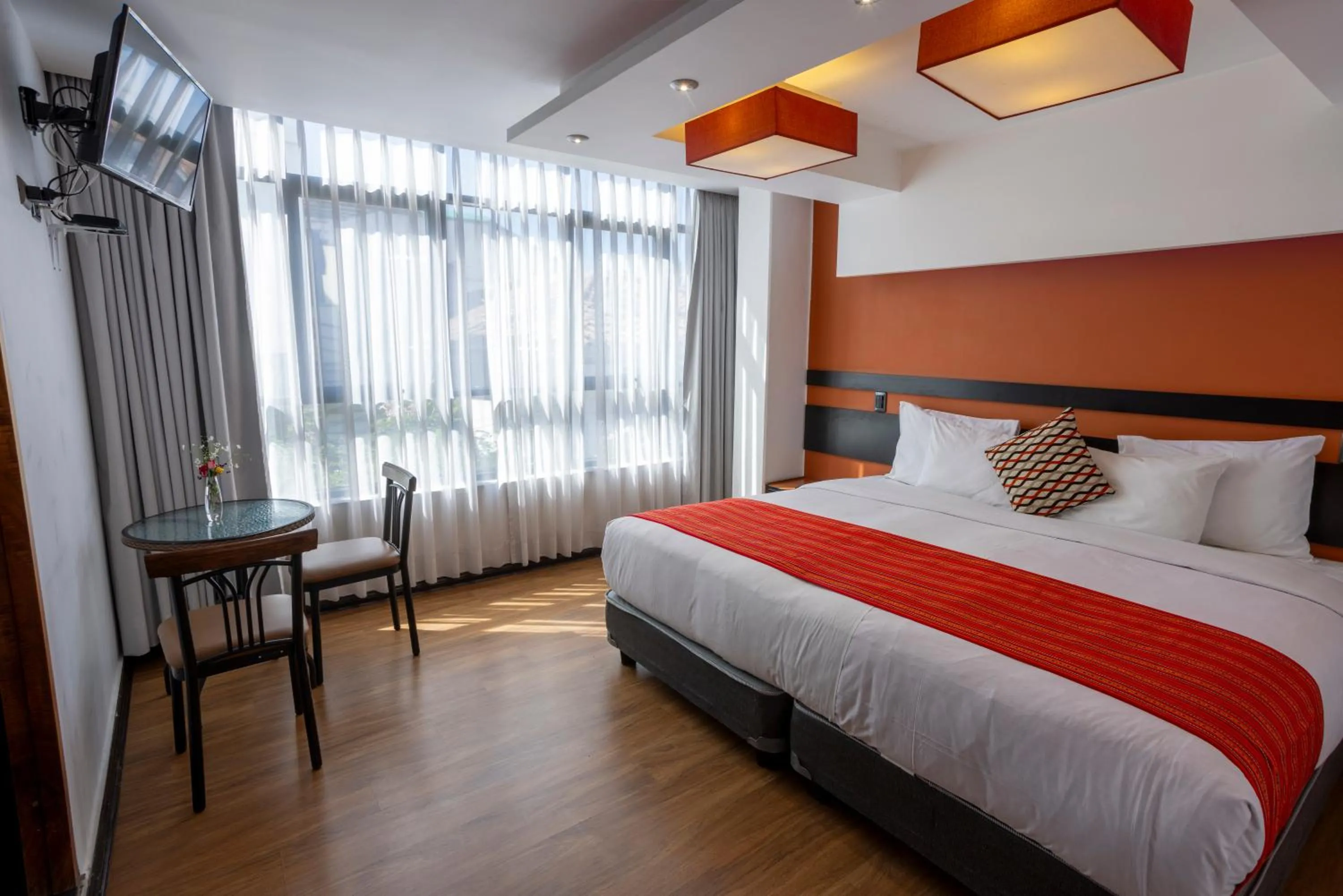 Hotel Kuska Home Mariscal
