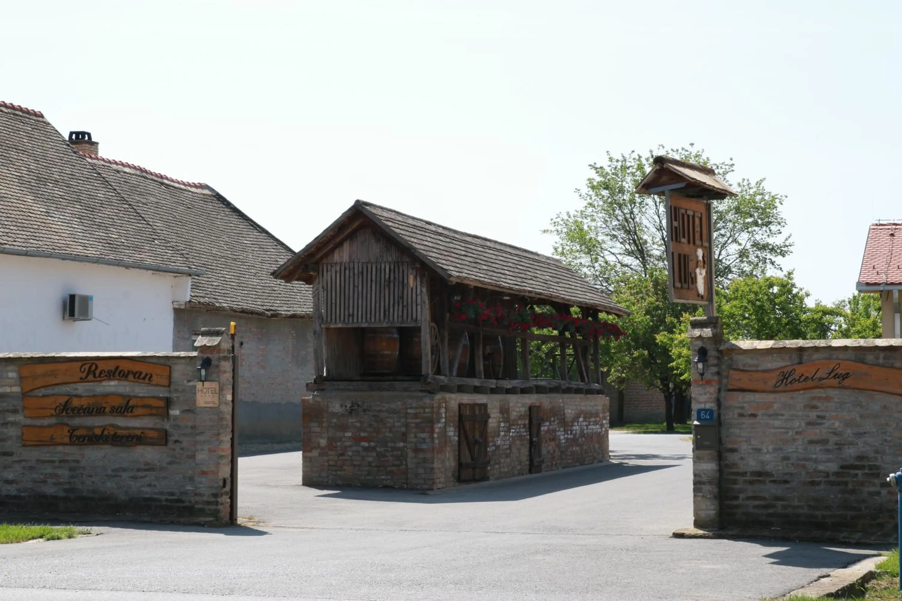 Property building in Hotel Lug