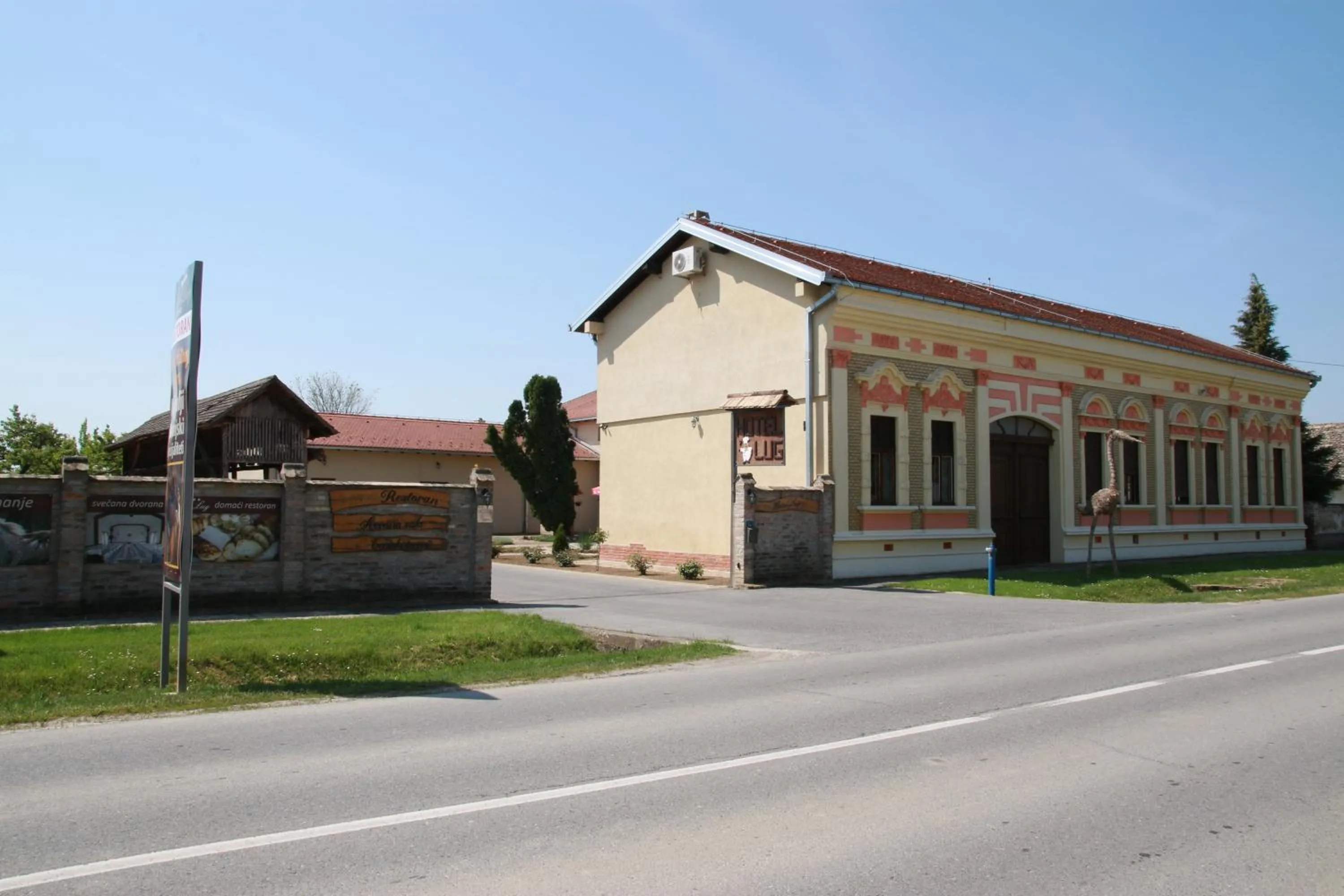 Property building in Hotel Lug
